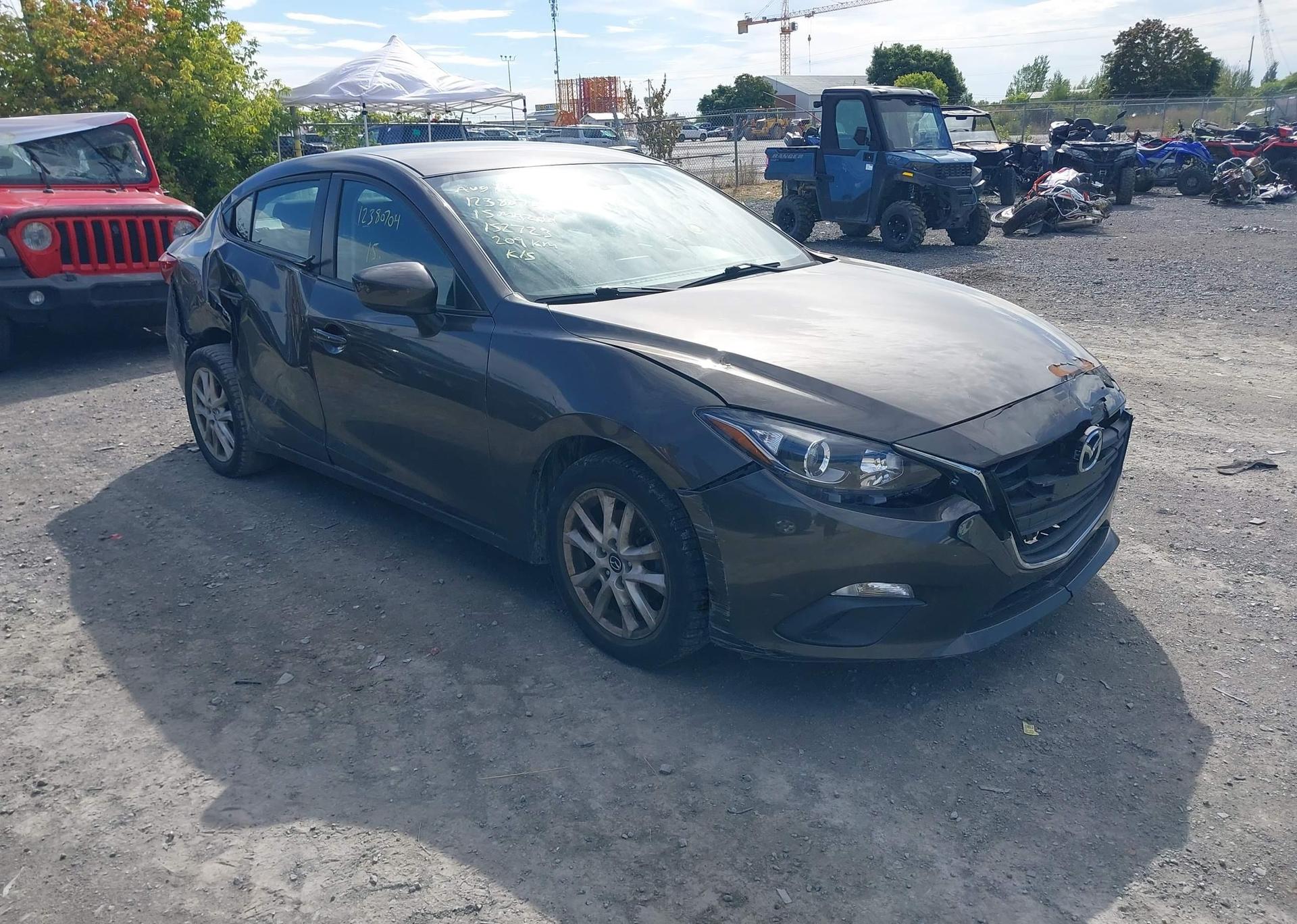 2015 MAZDA MAZDA3 GS