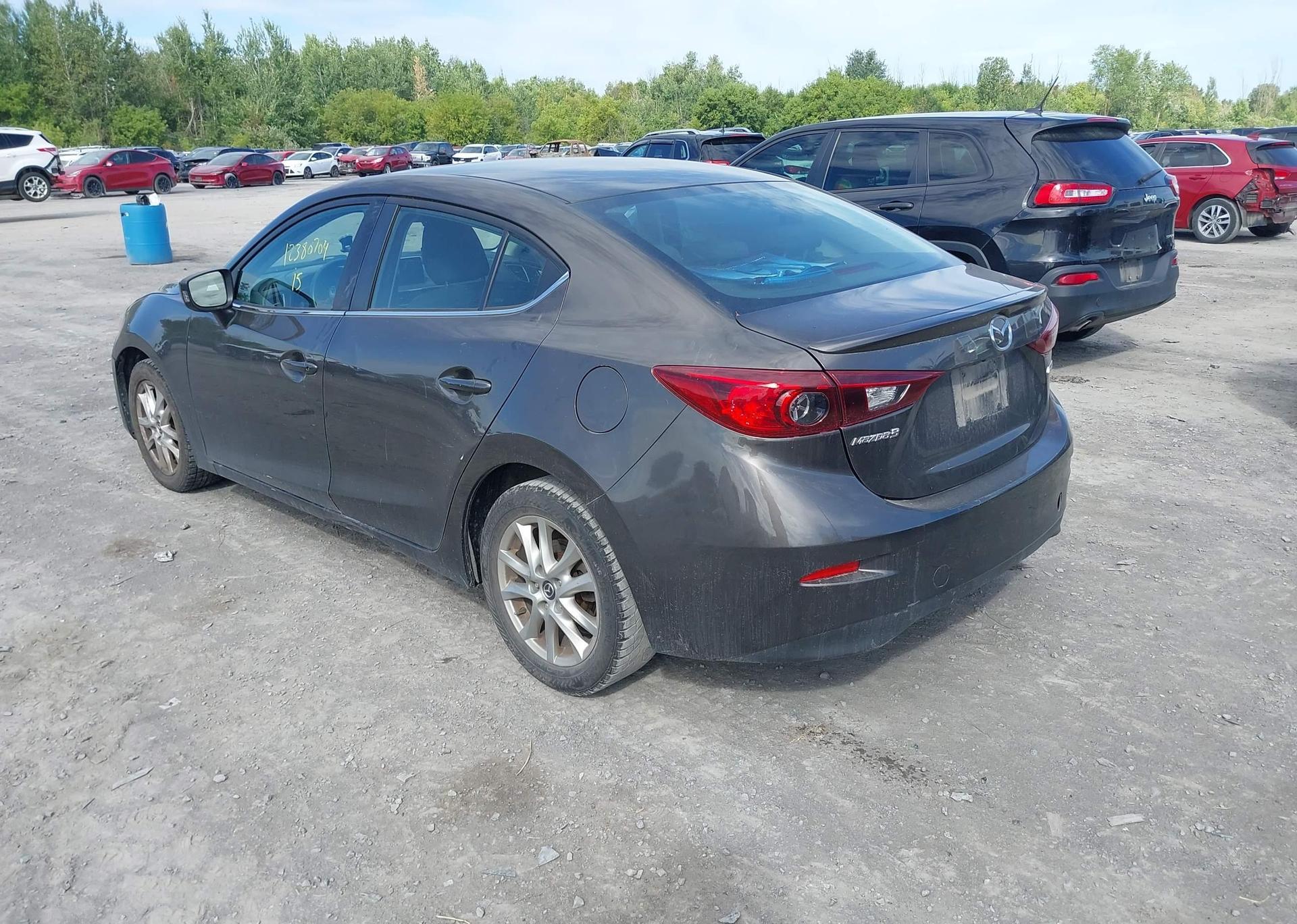 2015 MAZDA MAZDA3 GS