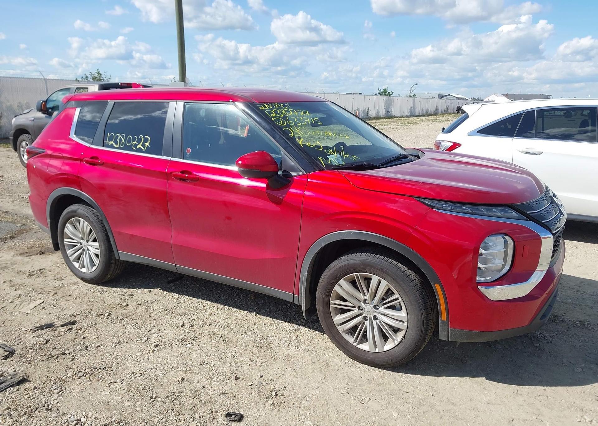 2024 MITSUBISHI OUTLANDER ES
