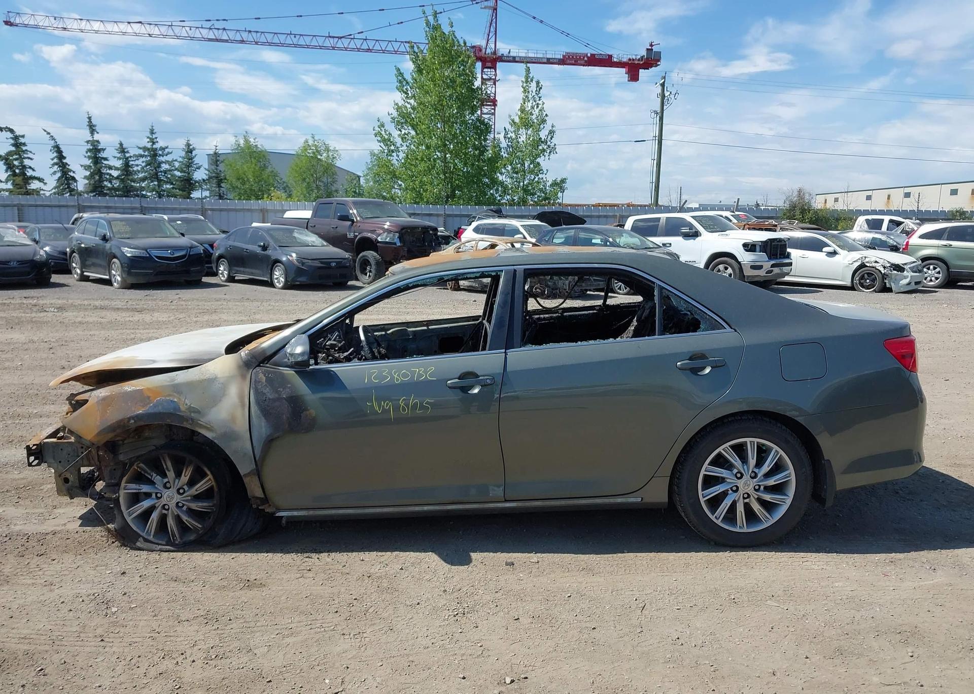 2012 TOYOTA CAMRY SE