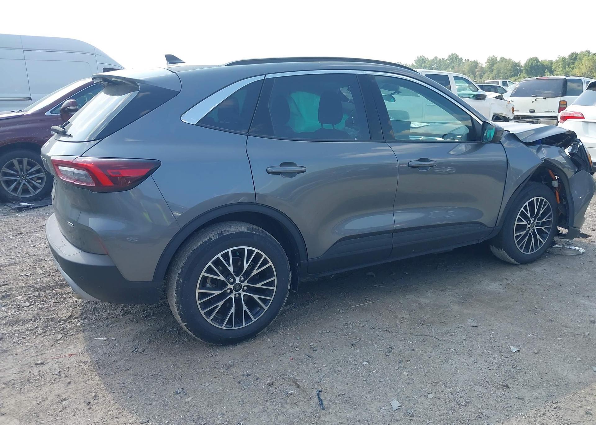2024 FORD ESCAPE PHEV