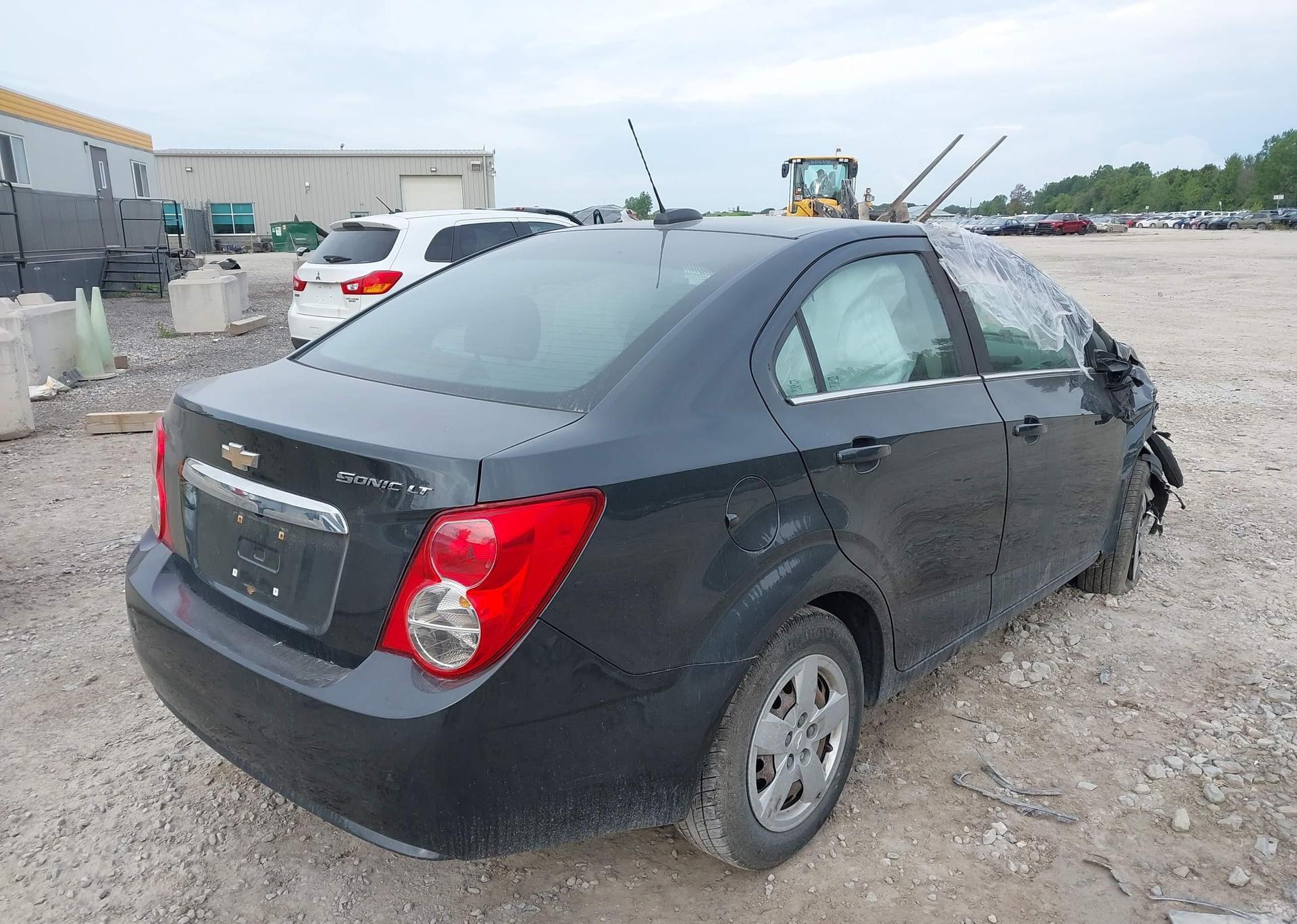 2015 CHEVROLET SONIC LT