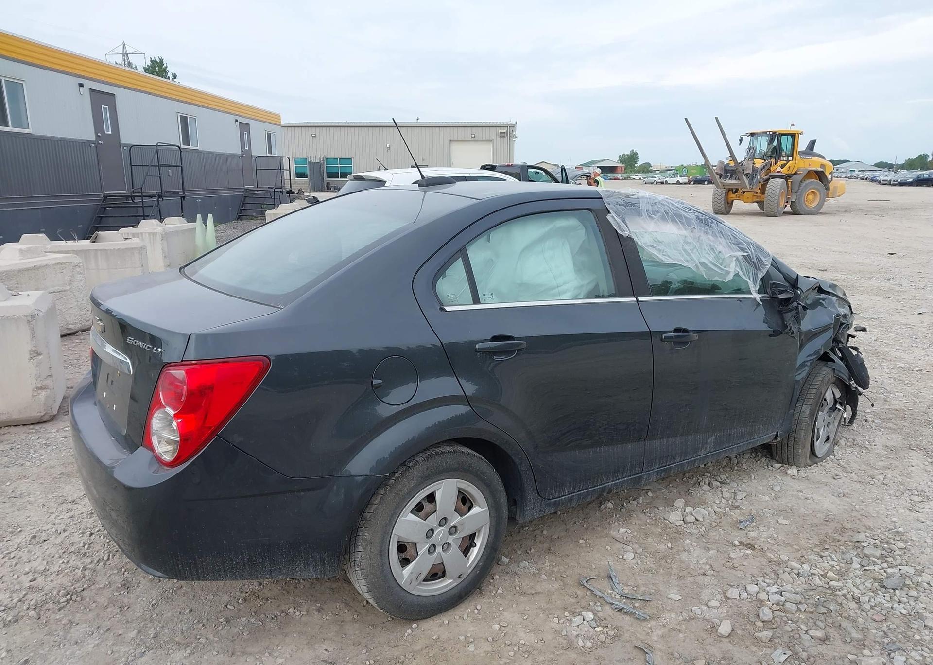 2015 CHEVROLET SONIC LT