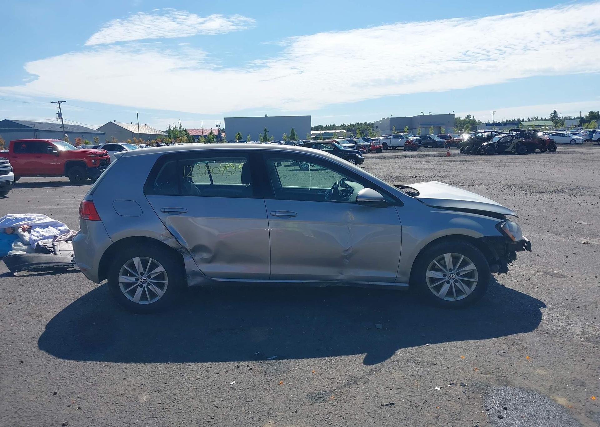 2017 VOLKSWAGEN GOLF 1.8 TSI COMFORTLINE