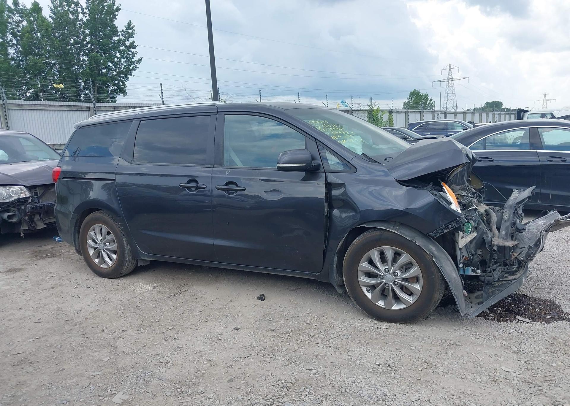 2020 KIA SEDONA LX