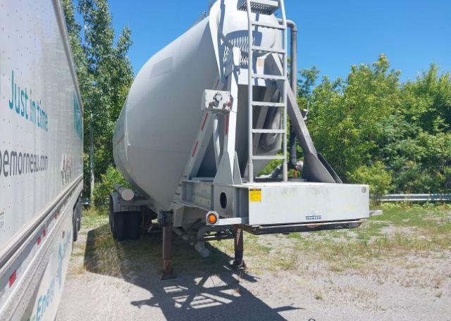 2015 TREMCAR trailer