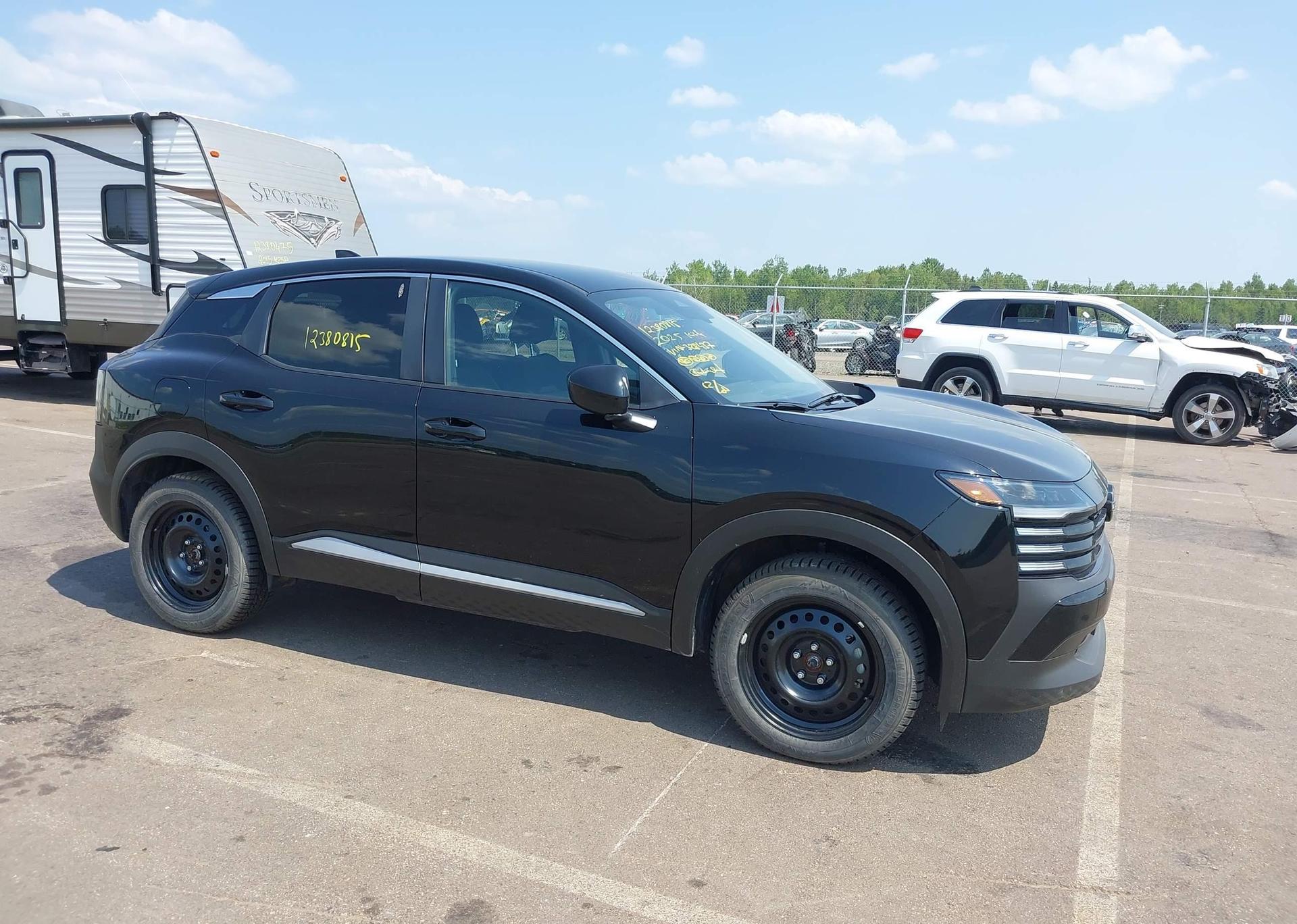 2025 NISSAN KICKS SV