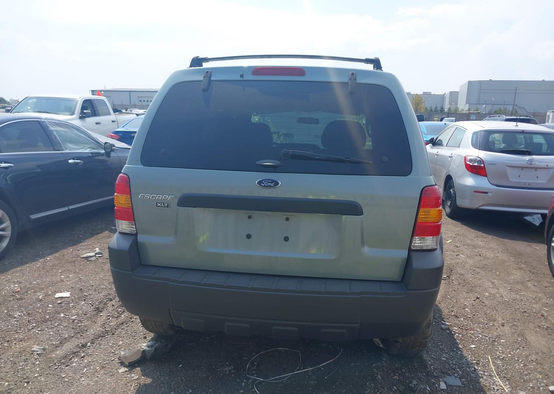 2005 FORD ESCAPE XLT