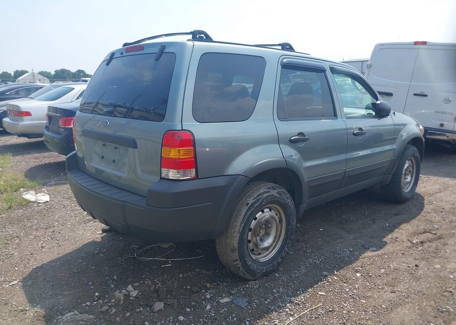 2005 FORD ESCAPE XLT