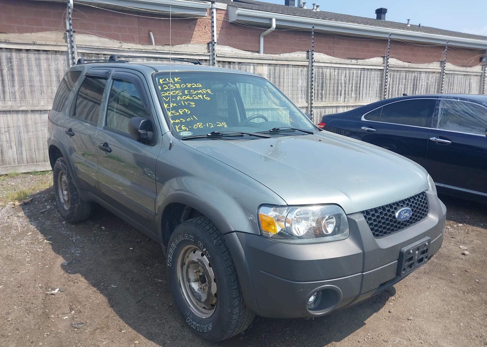 2005 FORD ESCAPE XLT