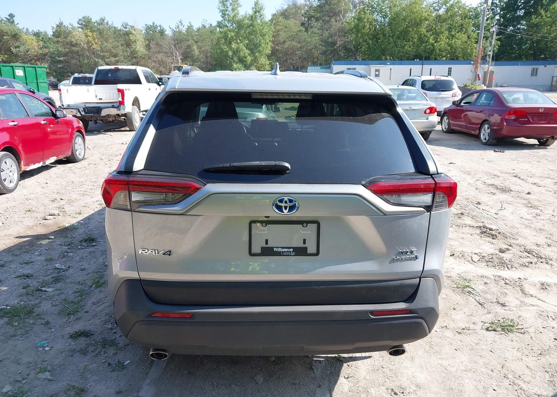 2021 TOYOTA RAV4 HYBRID XLE