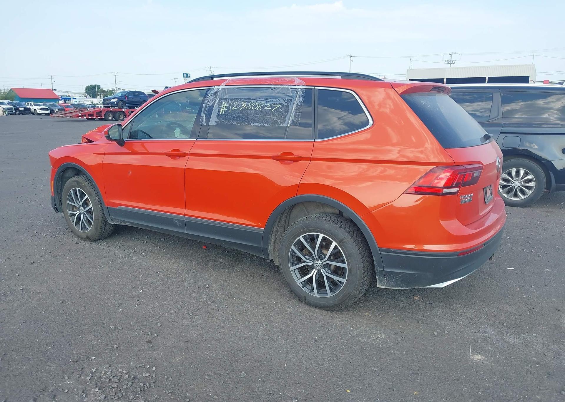 2020 VOLKSWAGEN TIGUAN SE
