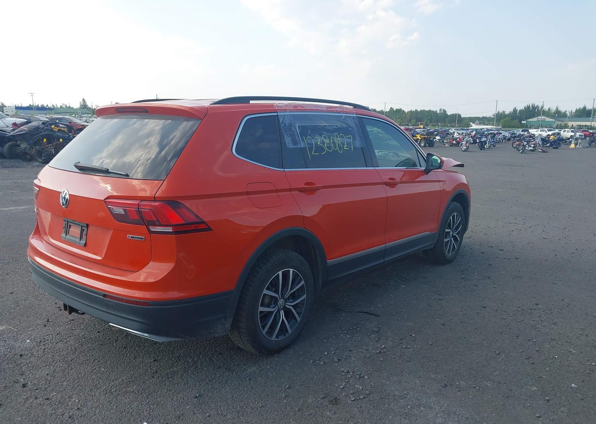 2020 VOLKSWAGEN TIGUAN SE