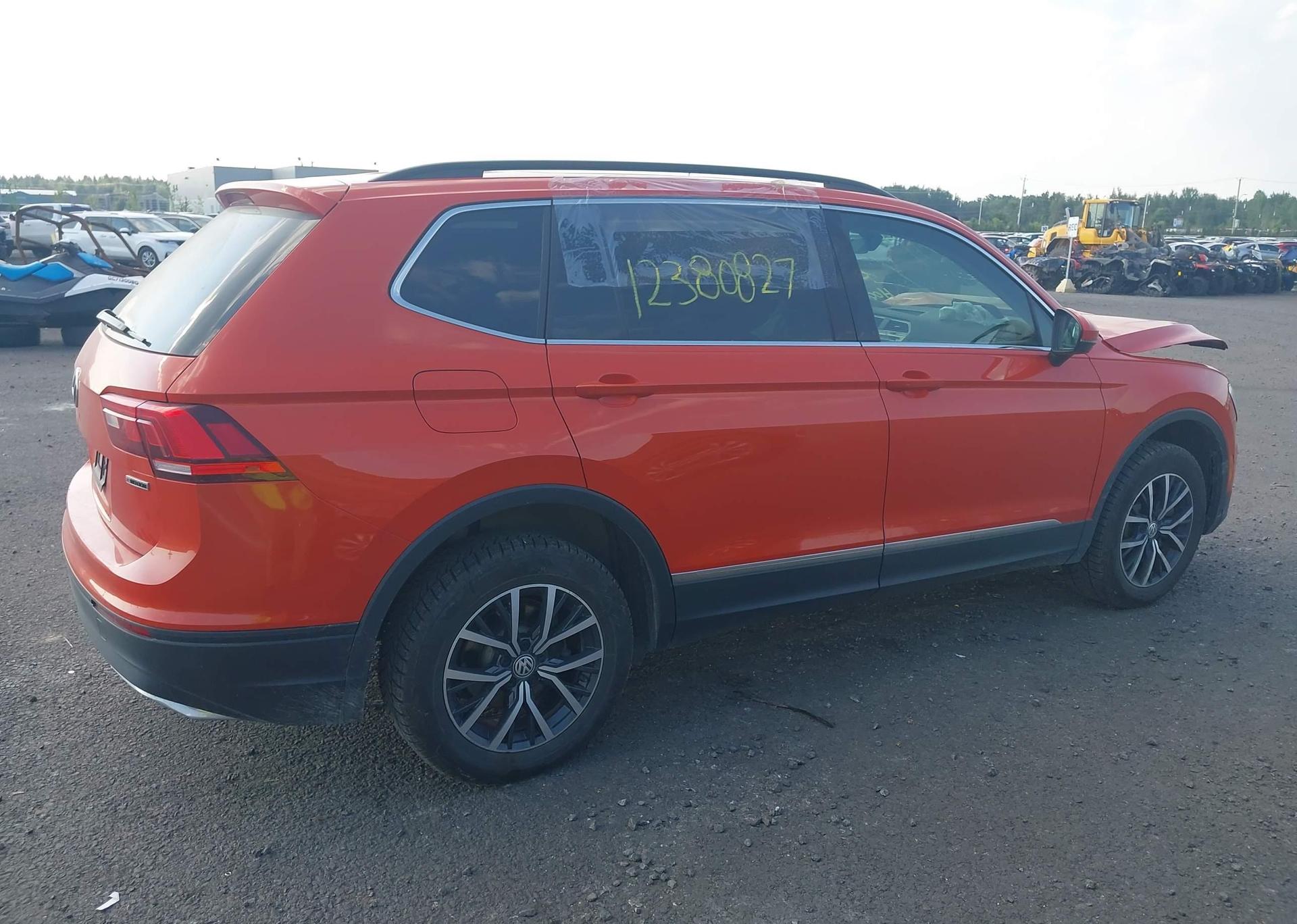 2020 VOLKSWAGEN TIGUAN SE