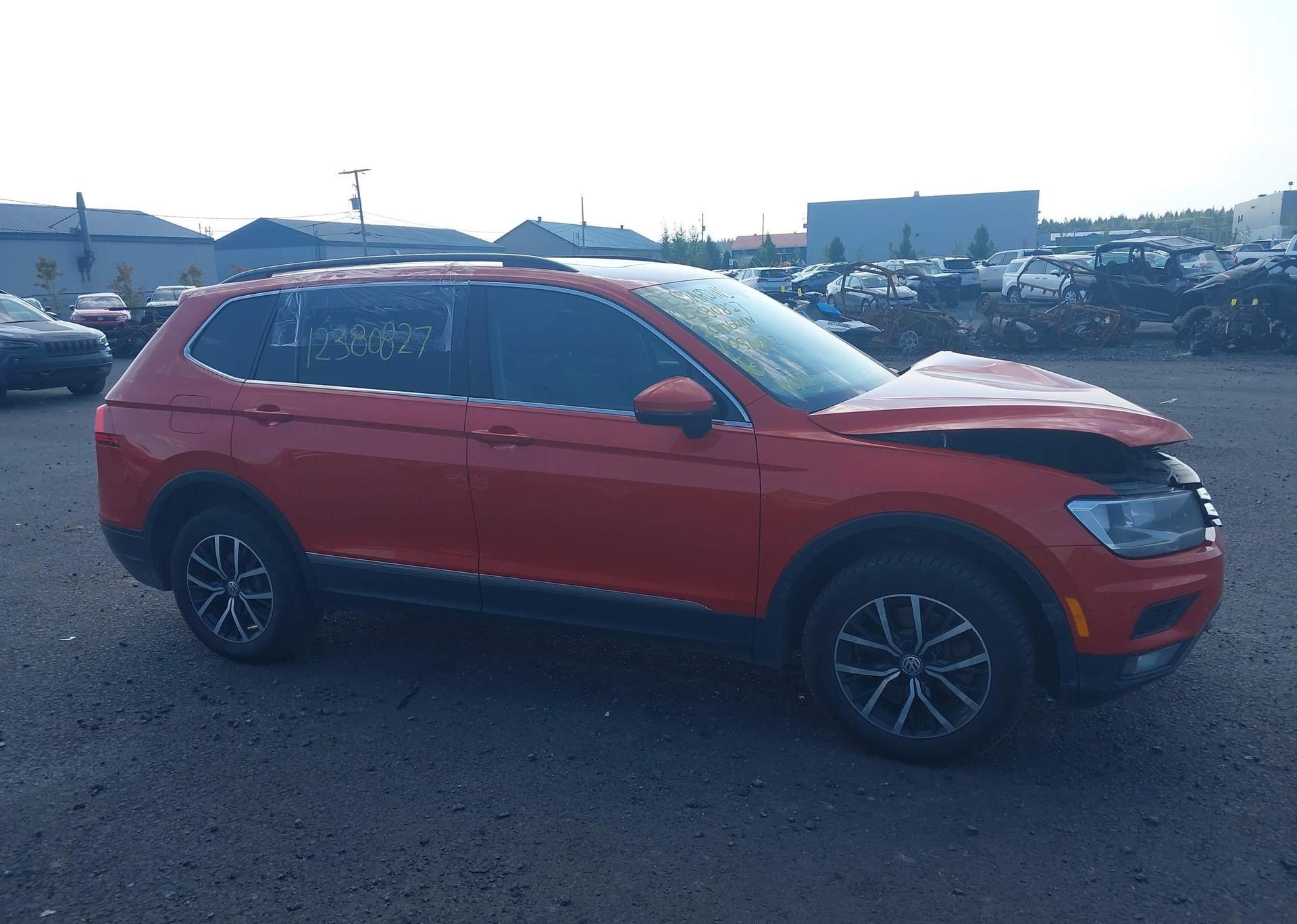 2020 VOLKSWAGEN TIGUAN SE