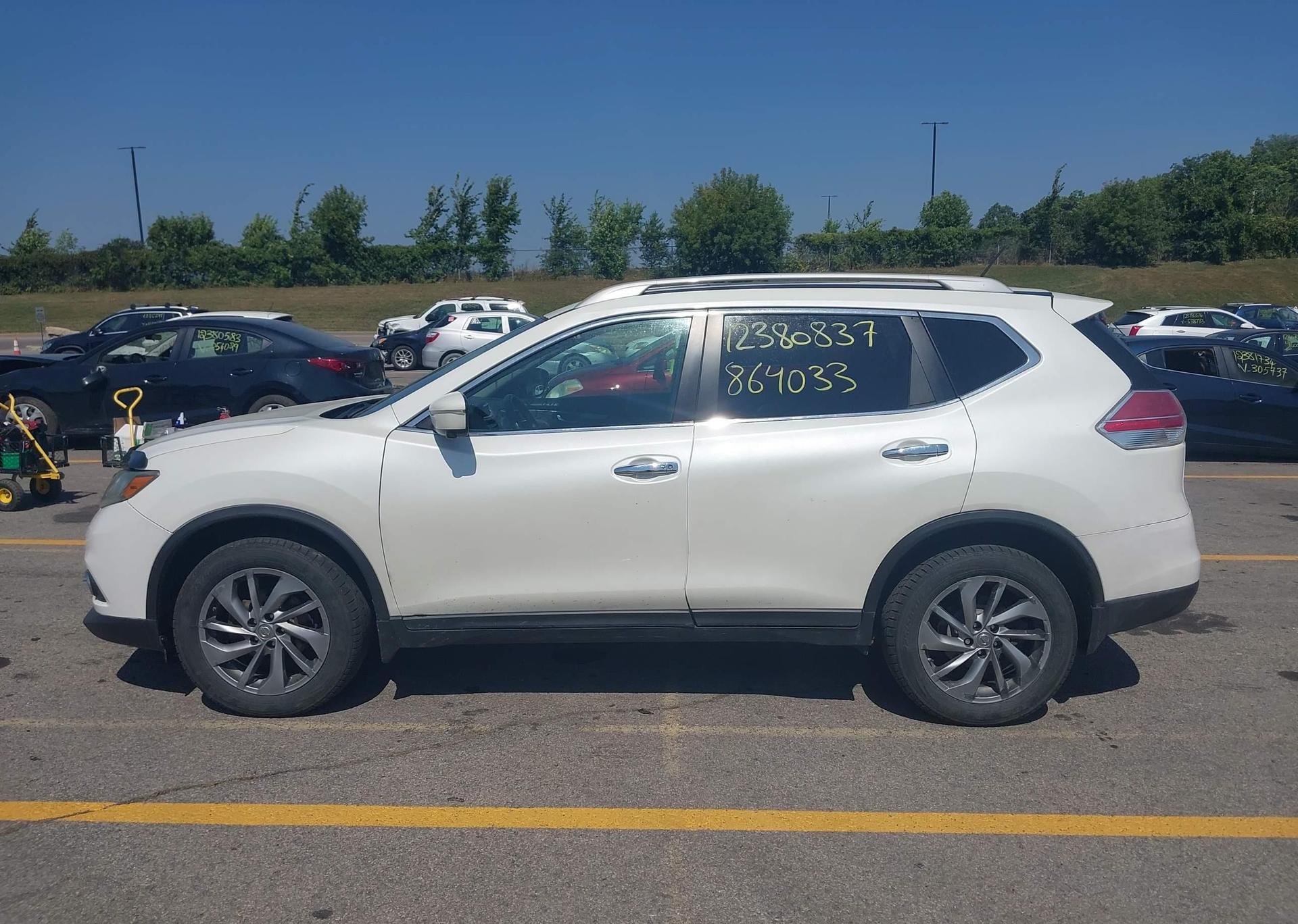 2015 NISSAN ROGUE S