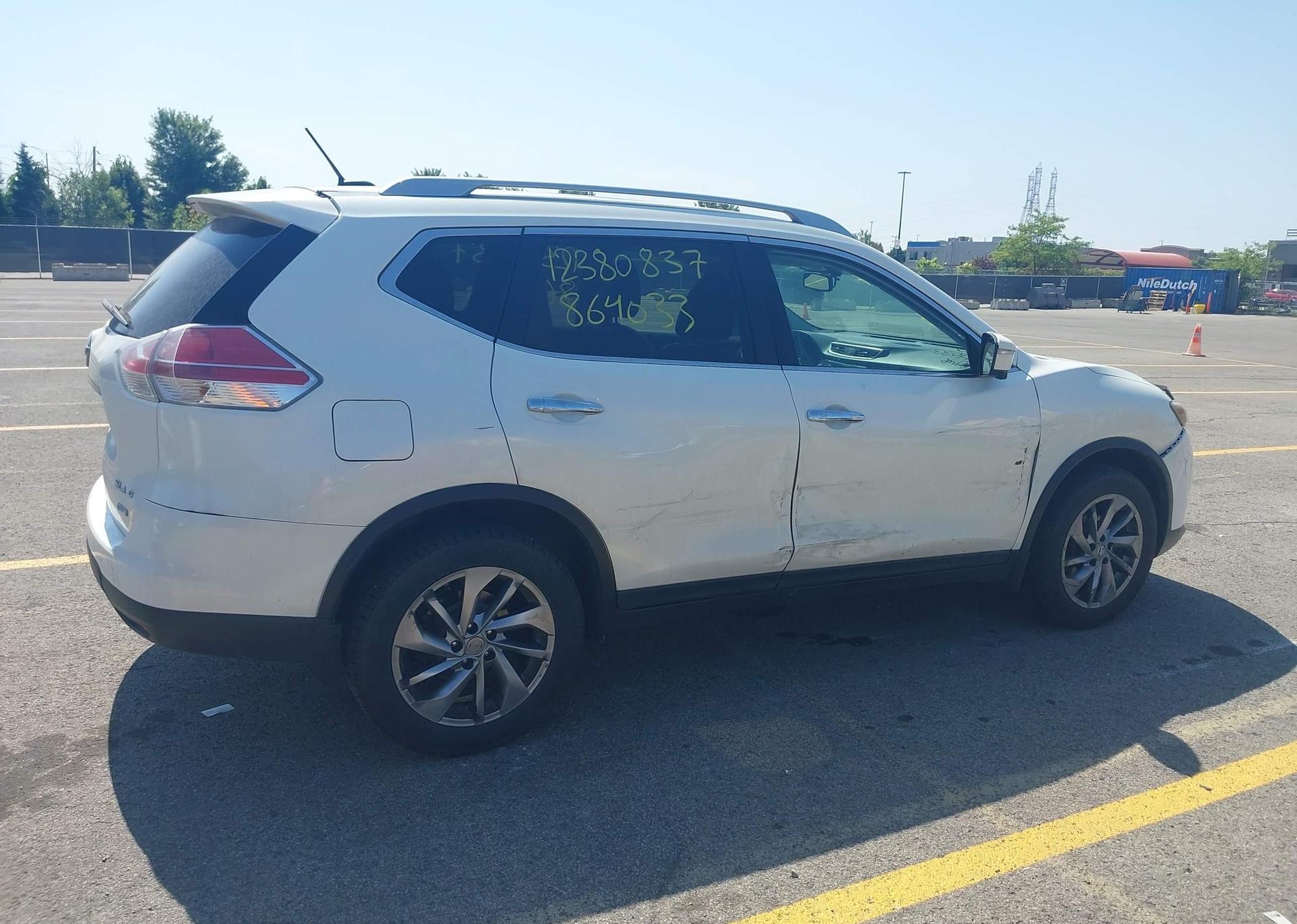 2015 NISSAN ROGUE S
