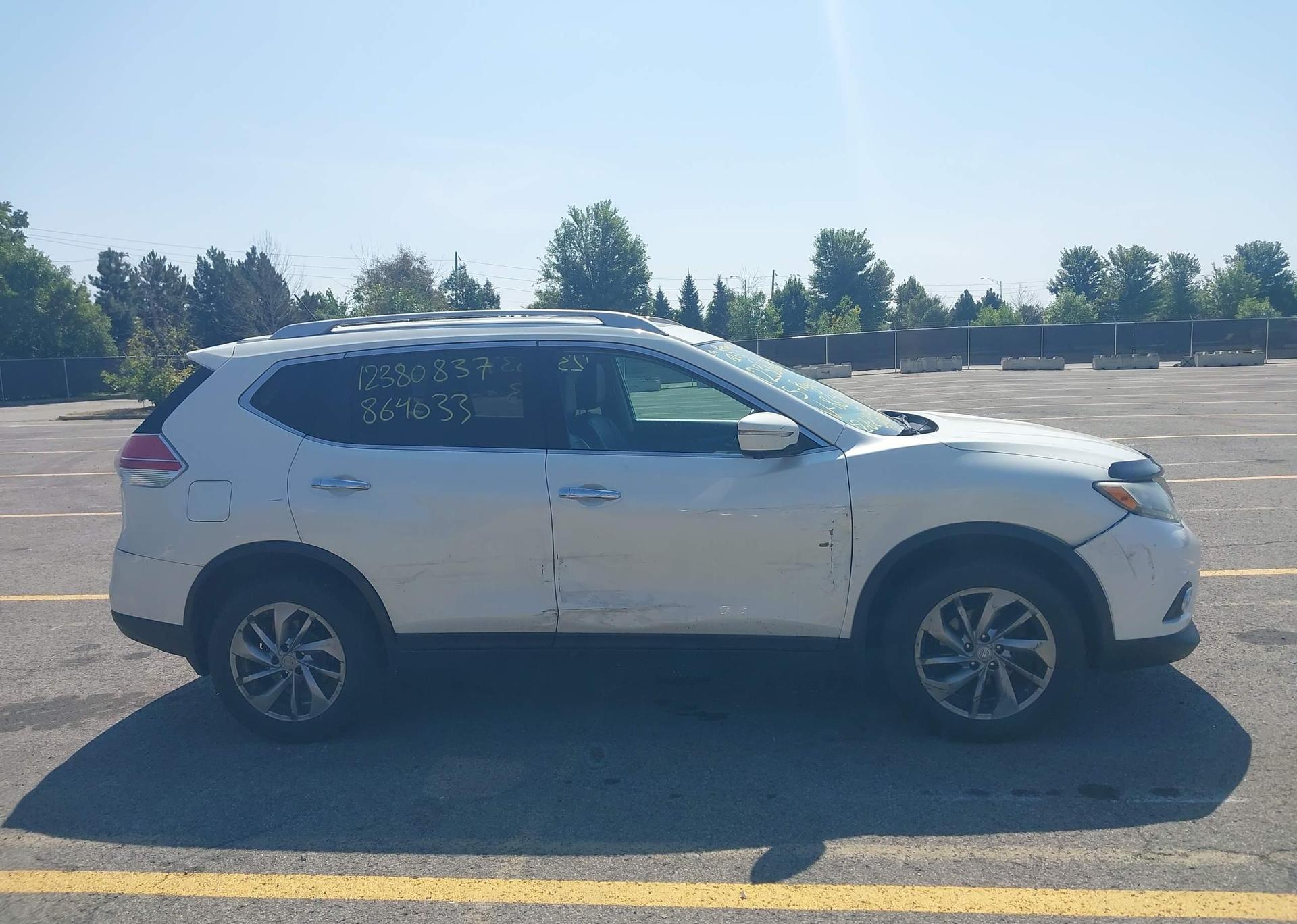 2015 NISSAN ROGUE S