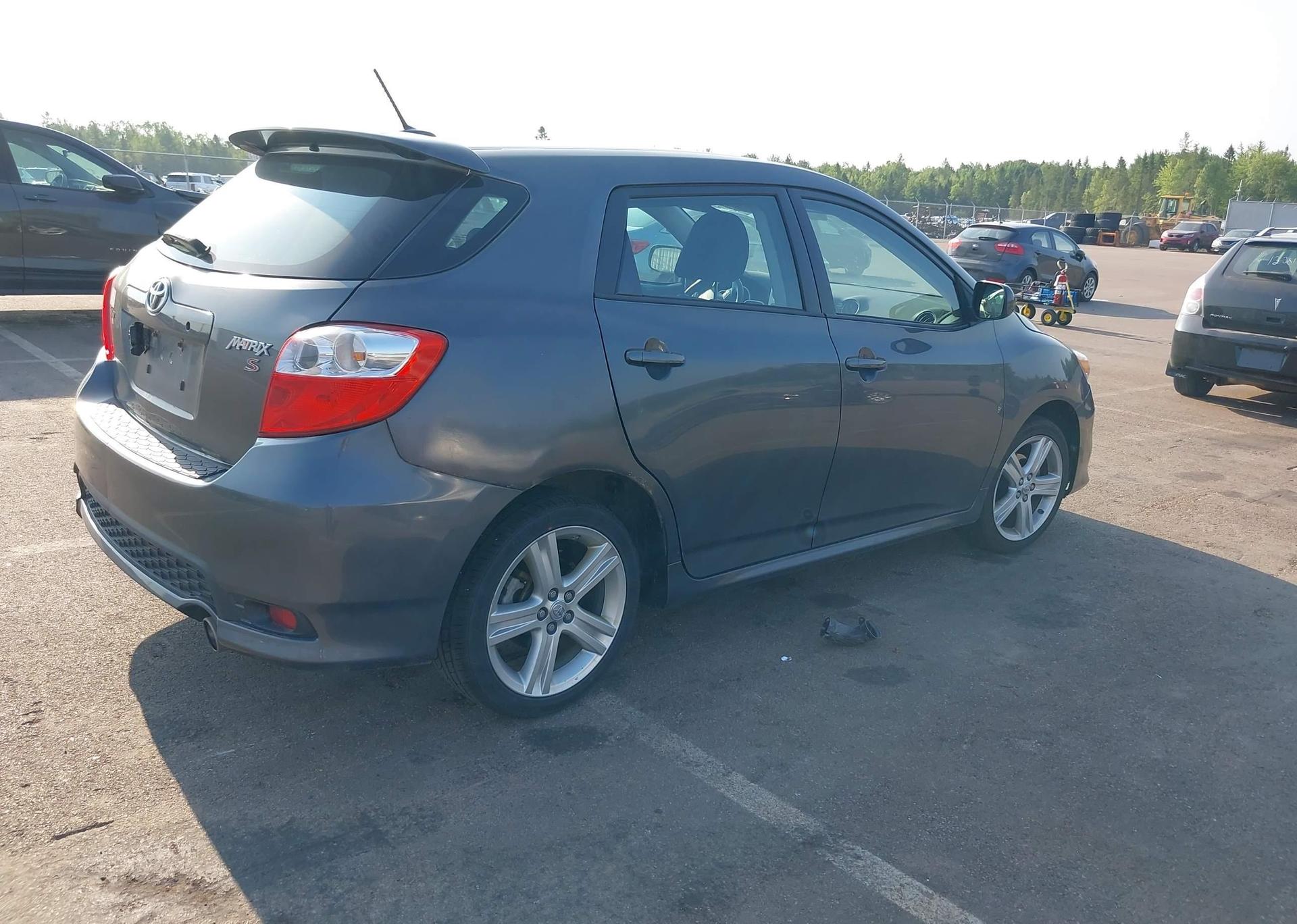 2012 TOYOTA MATRIX