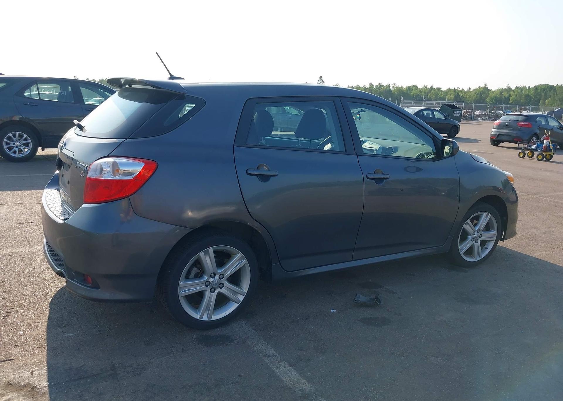 2012 TOYOTA MATRIX