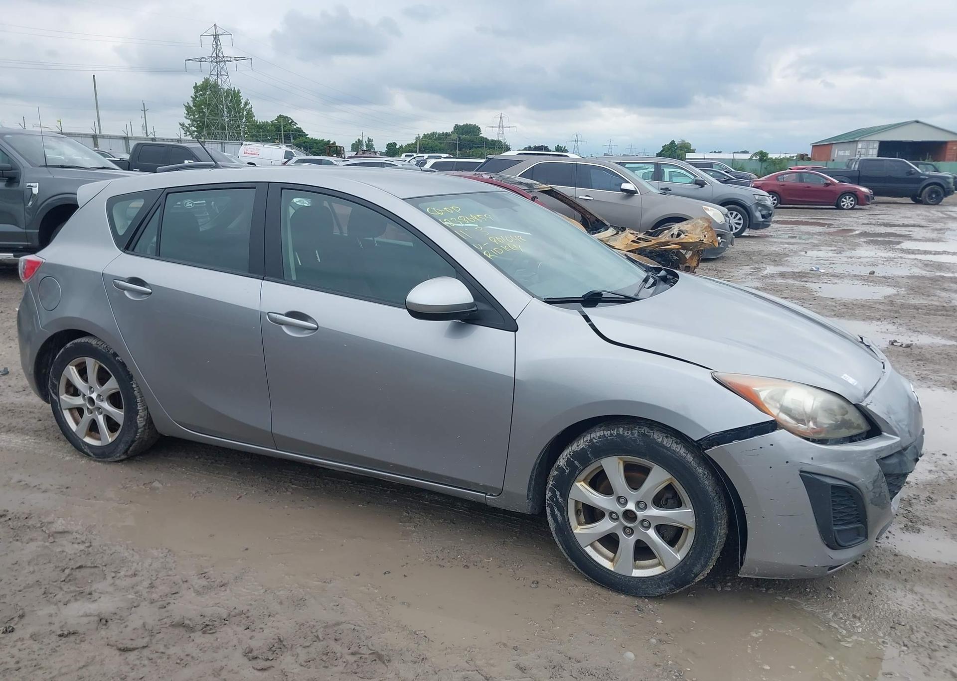 2011 MAZDA 3 I