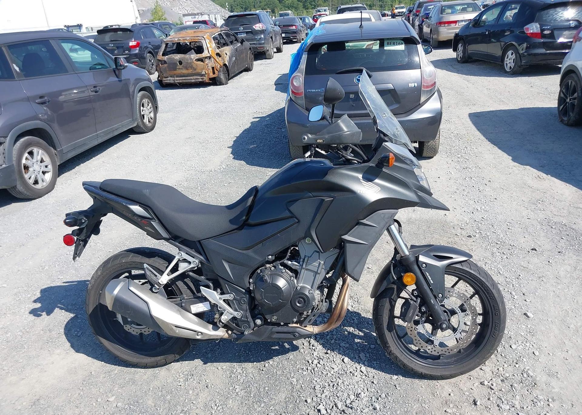 2017 HONDA CB500XA