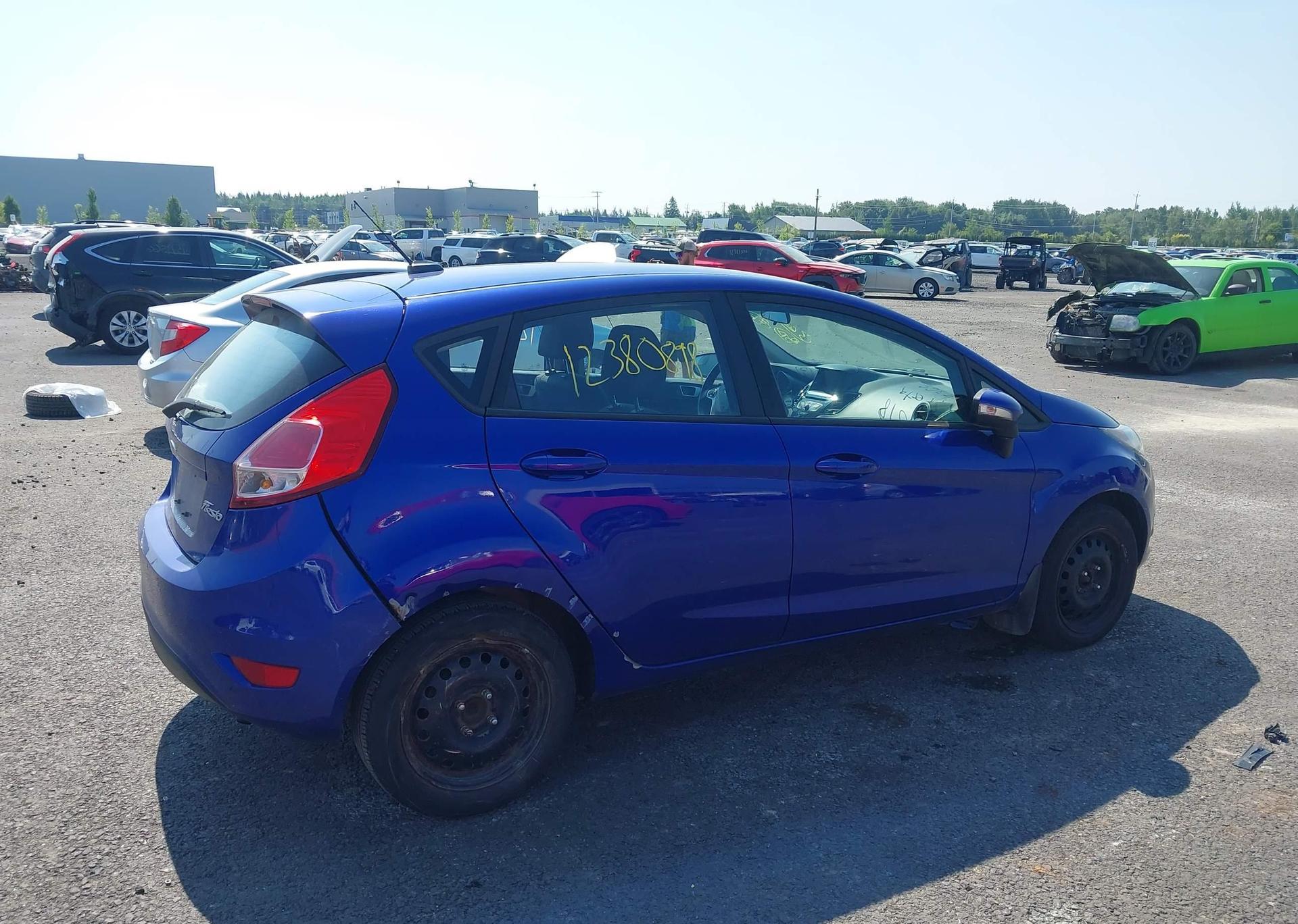 2014 FORD FIESTA SE