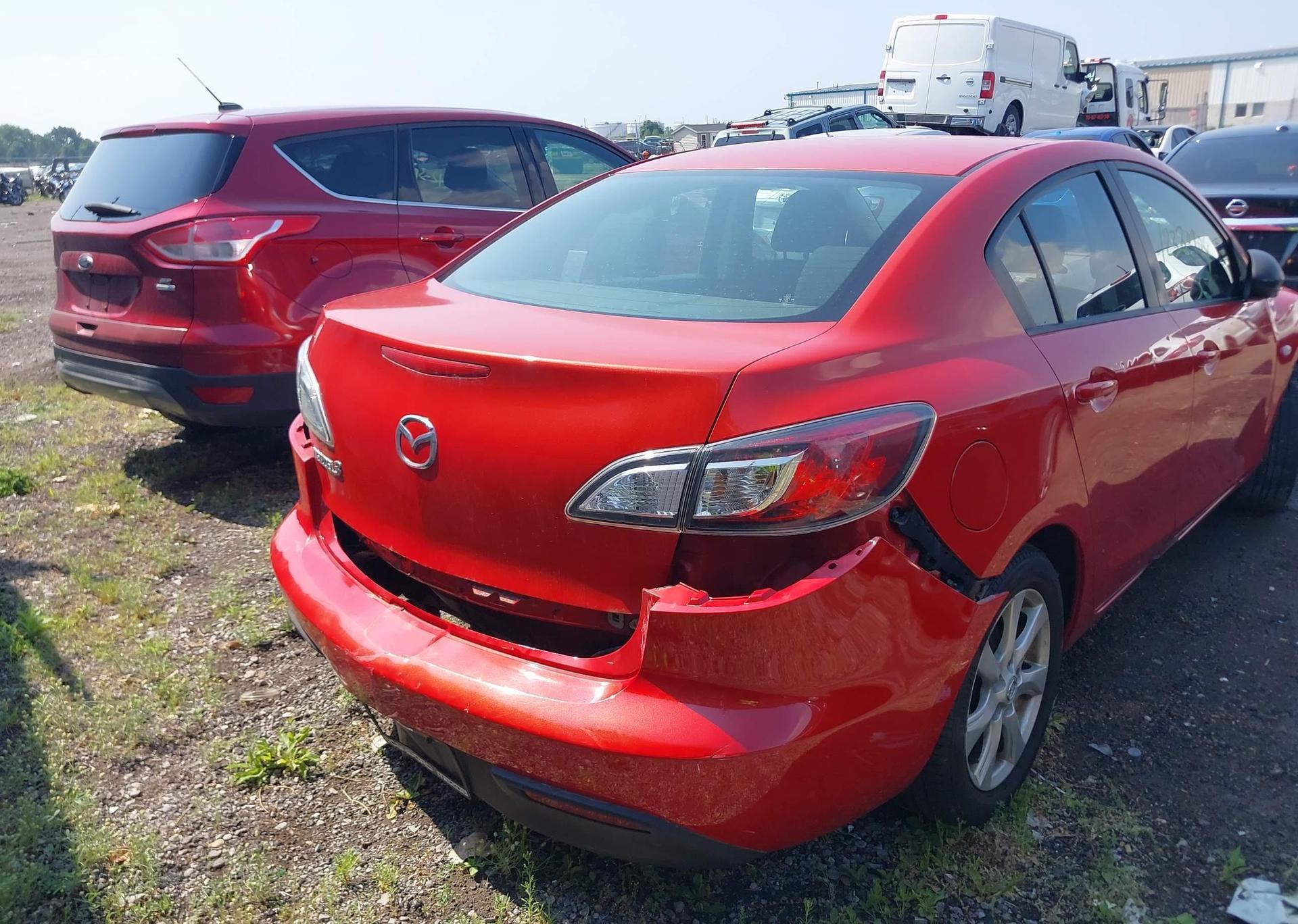 2010 MAZDA 3 I