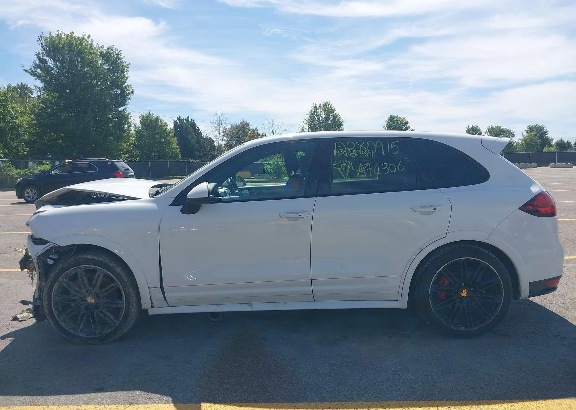 2013 PORSCHE CAYENNE GTS