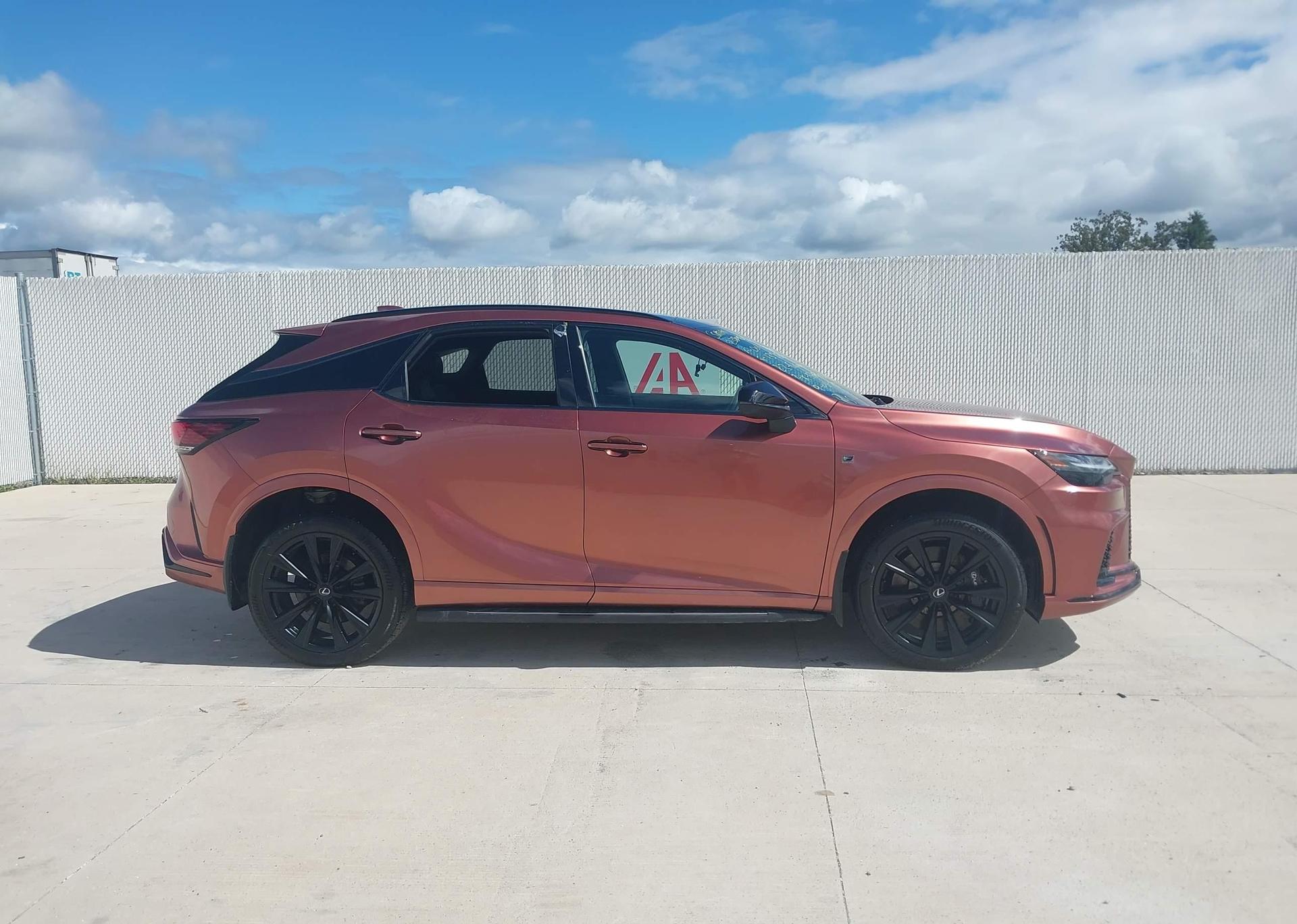 2023 LEXUS RX 500H