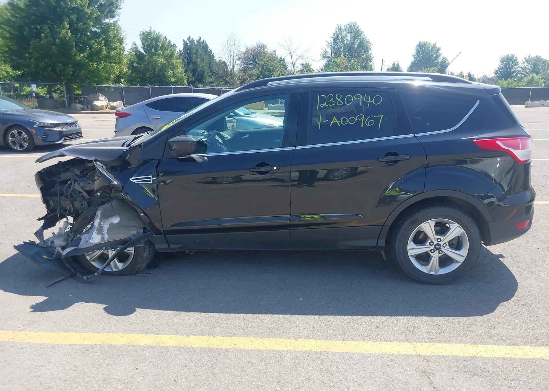 2015 FORD ESCAPE SE