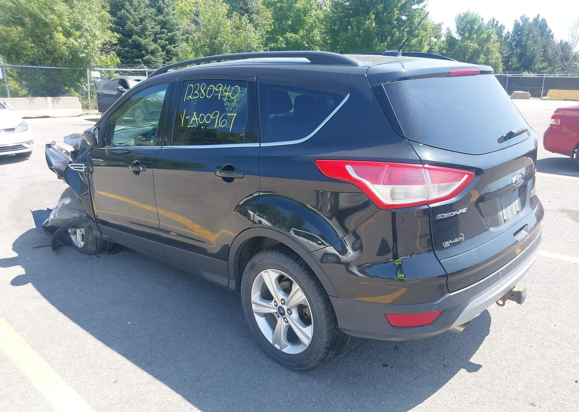 2015 FORD ESCAPE SE