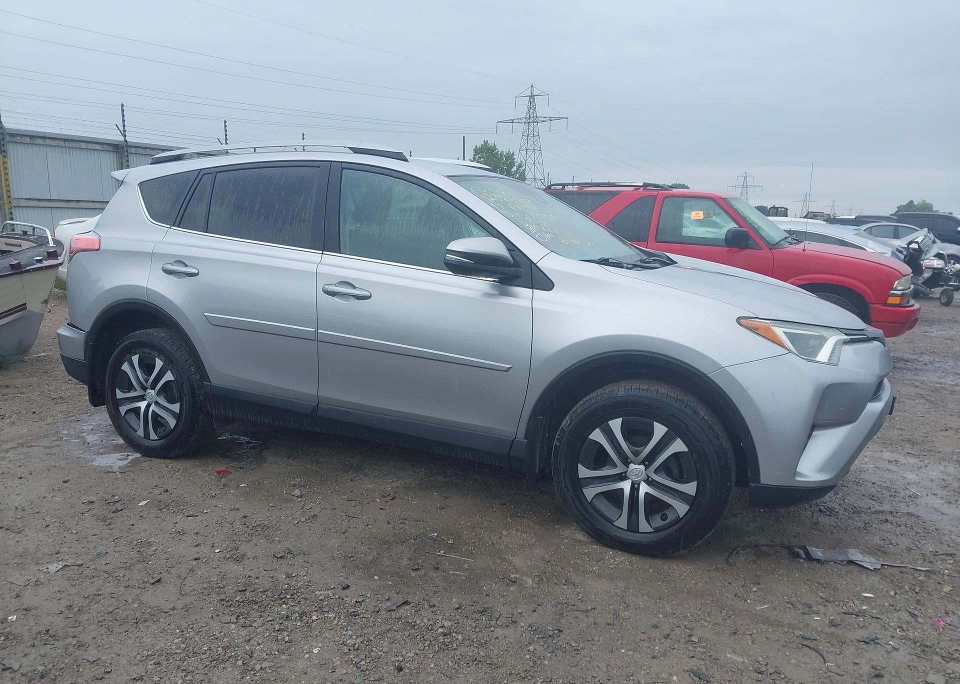 2017 TOYOTA RAV4 LE