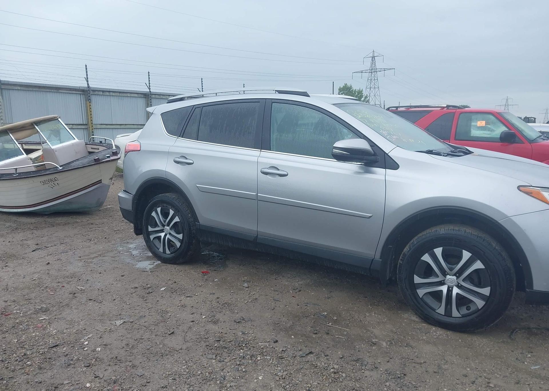 2017 TOYOTA RAV4 LE