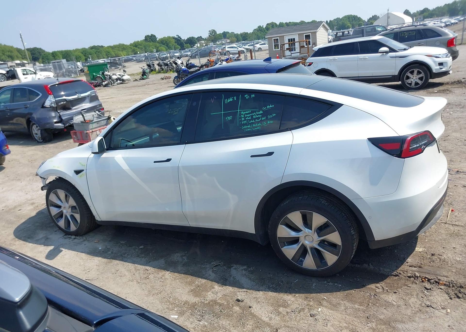 2022 TESLA MODEL Y LONG RANGE