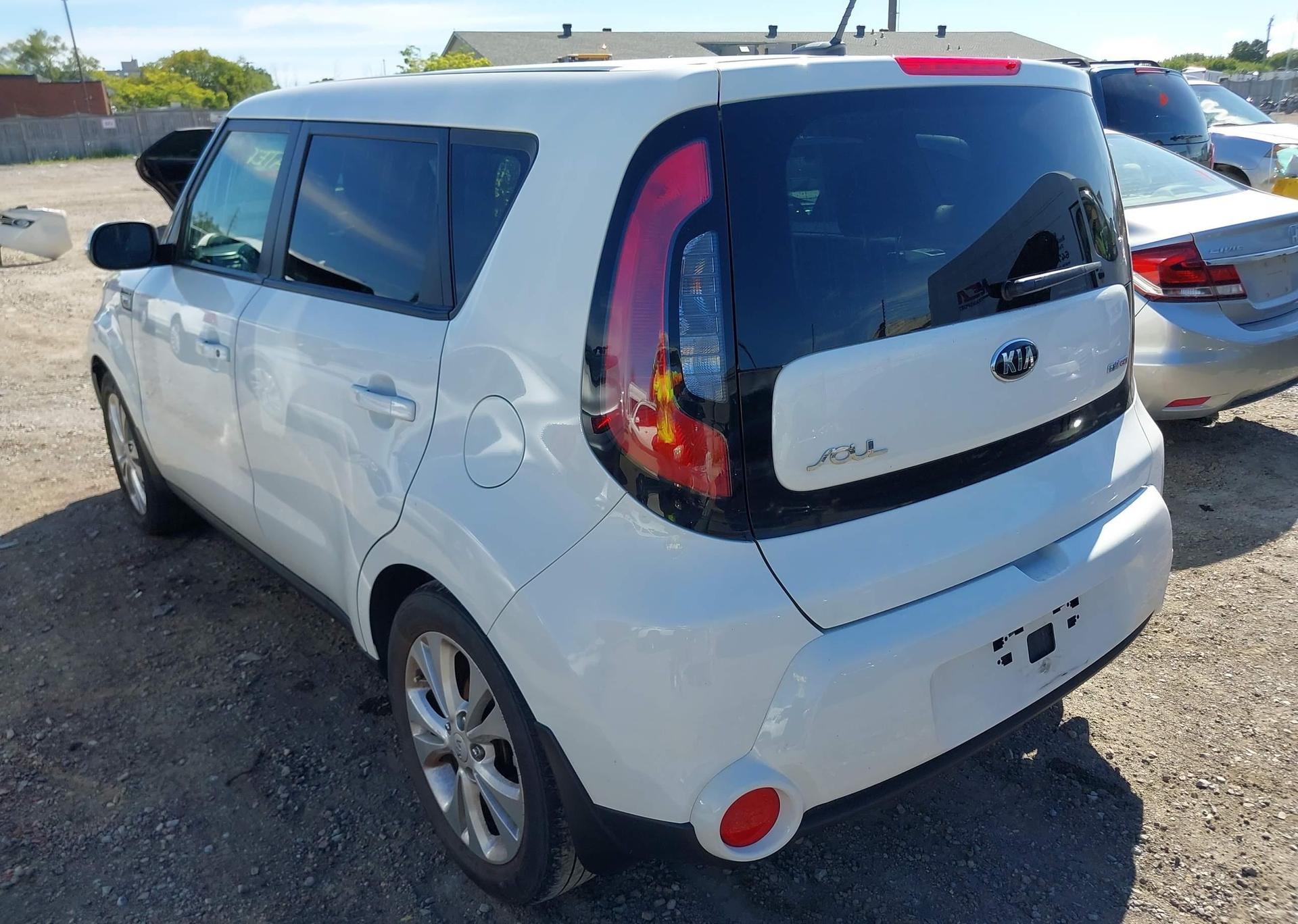 2016 KIA SOUL +