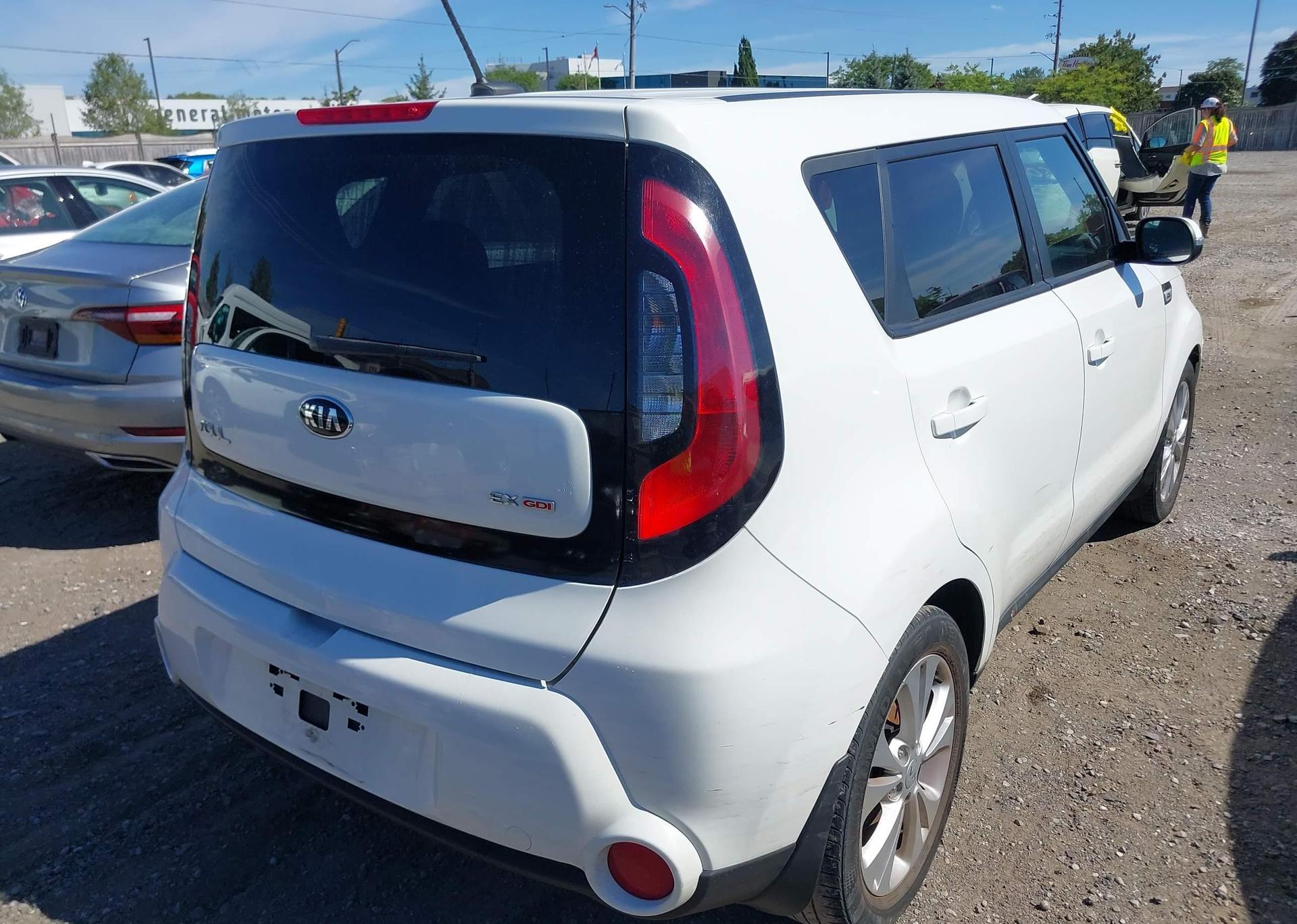 2016 KIA SOUL +