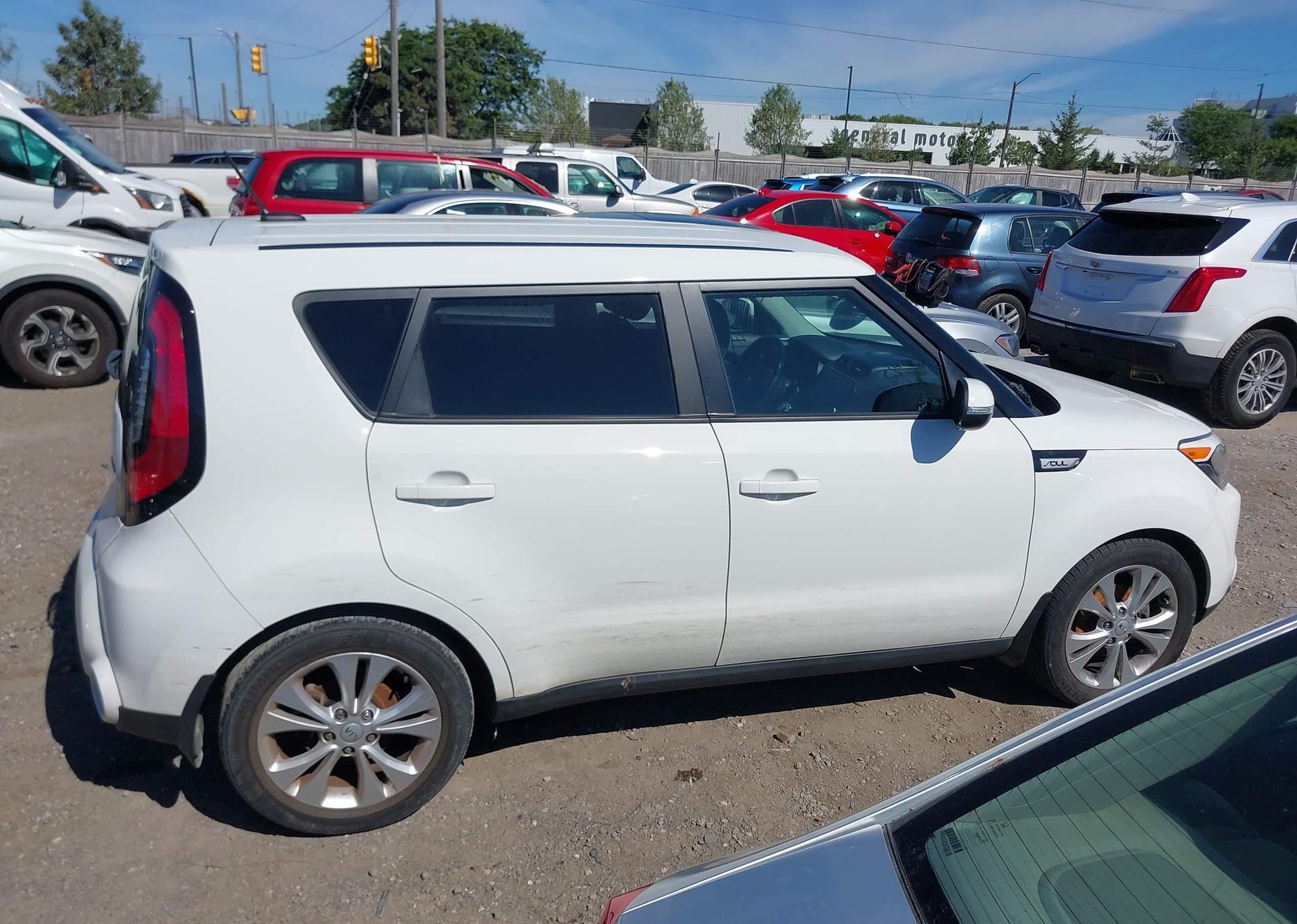 2016 KIA SOUL +