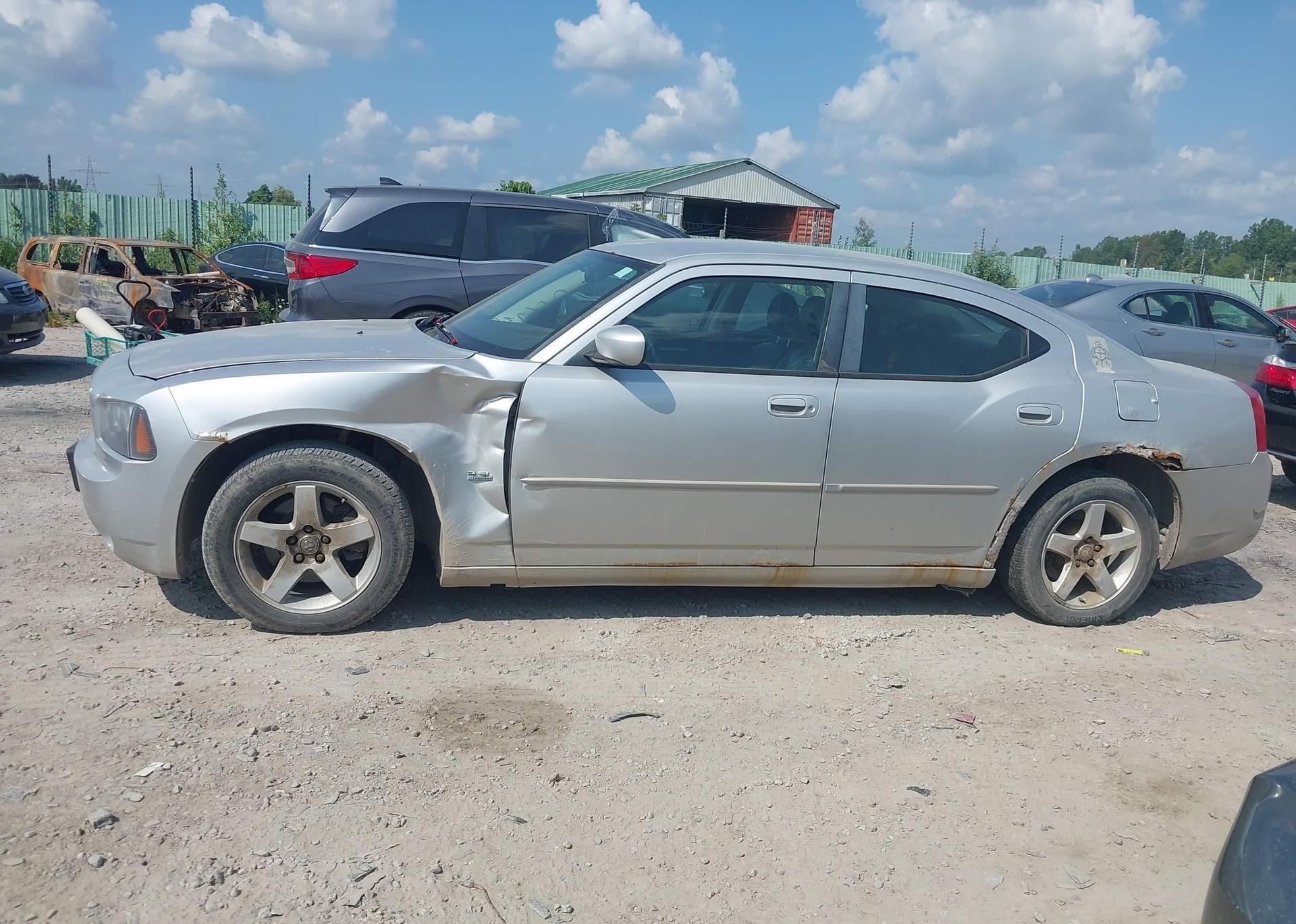 2010 DODGE CHARGER SXT