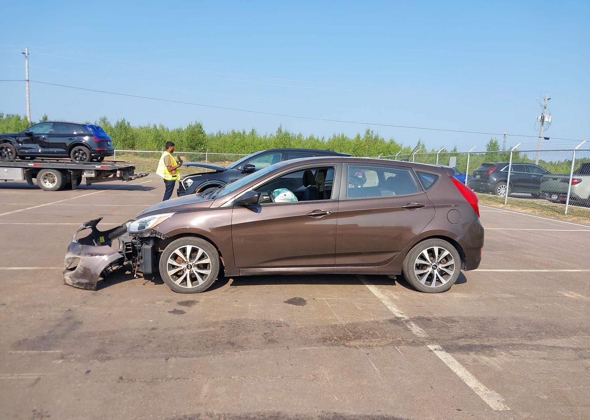 2015 HYUNDAI ACCENT GS