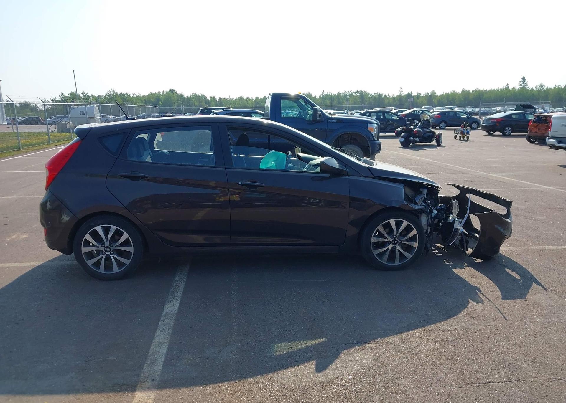 2015 HYUNDAI ACCENT GS