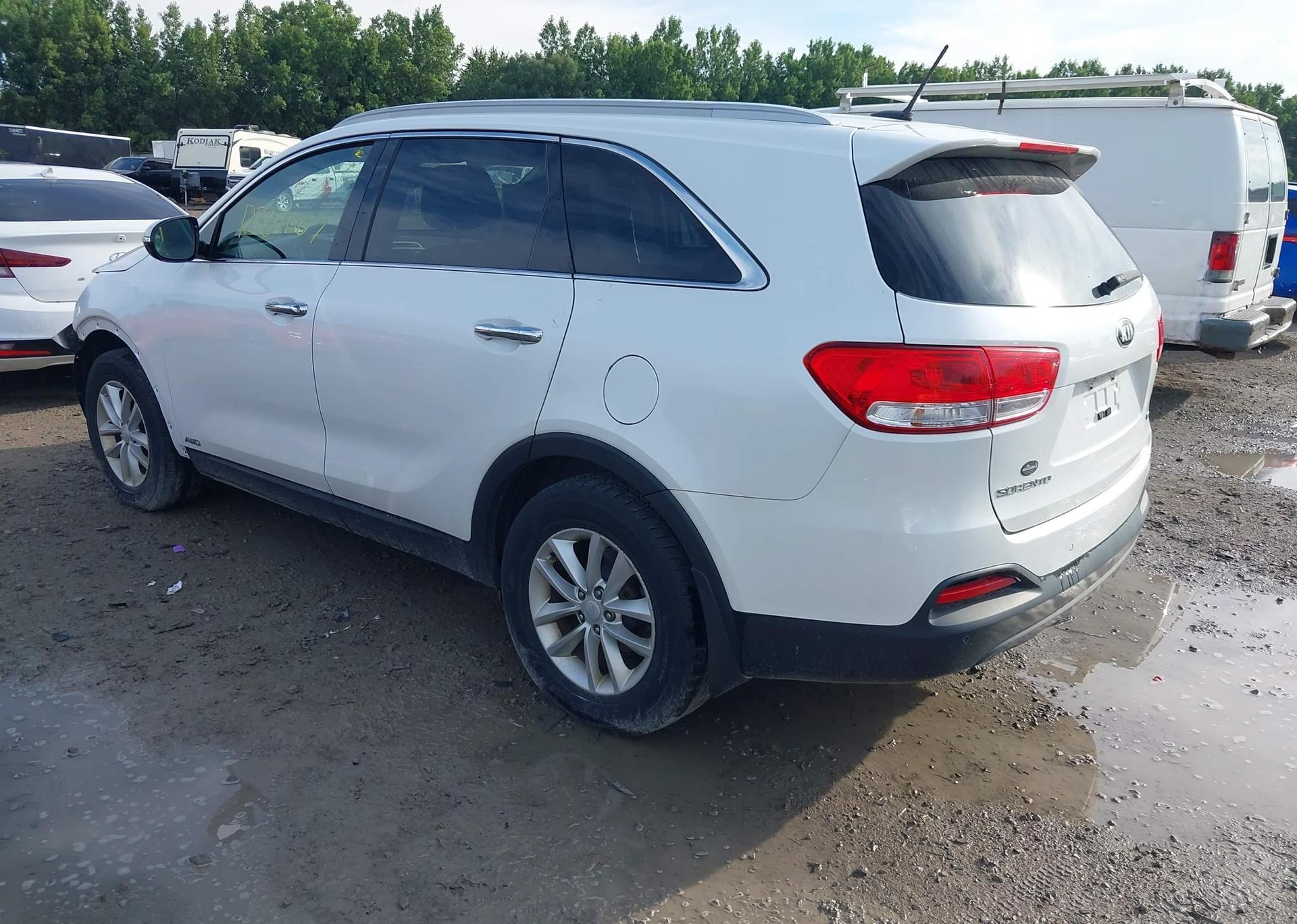 2016 KIA SORENTO LX