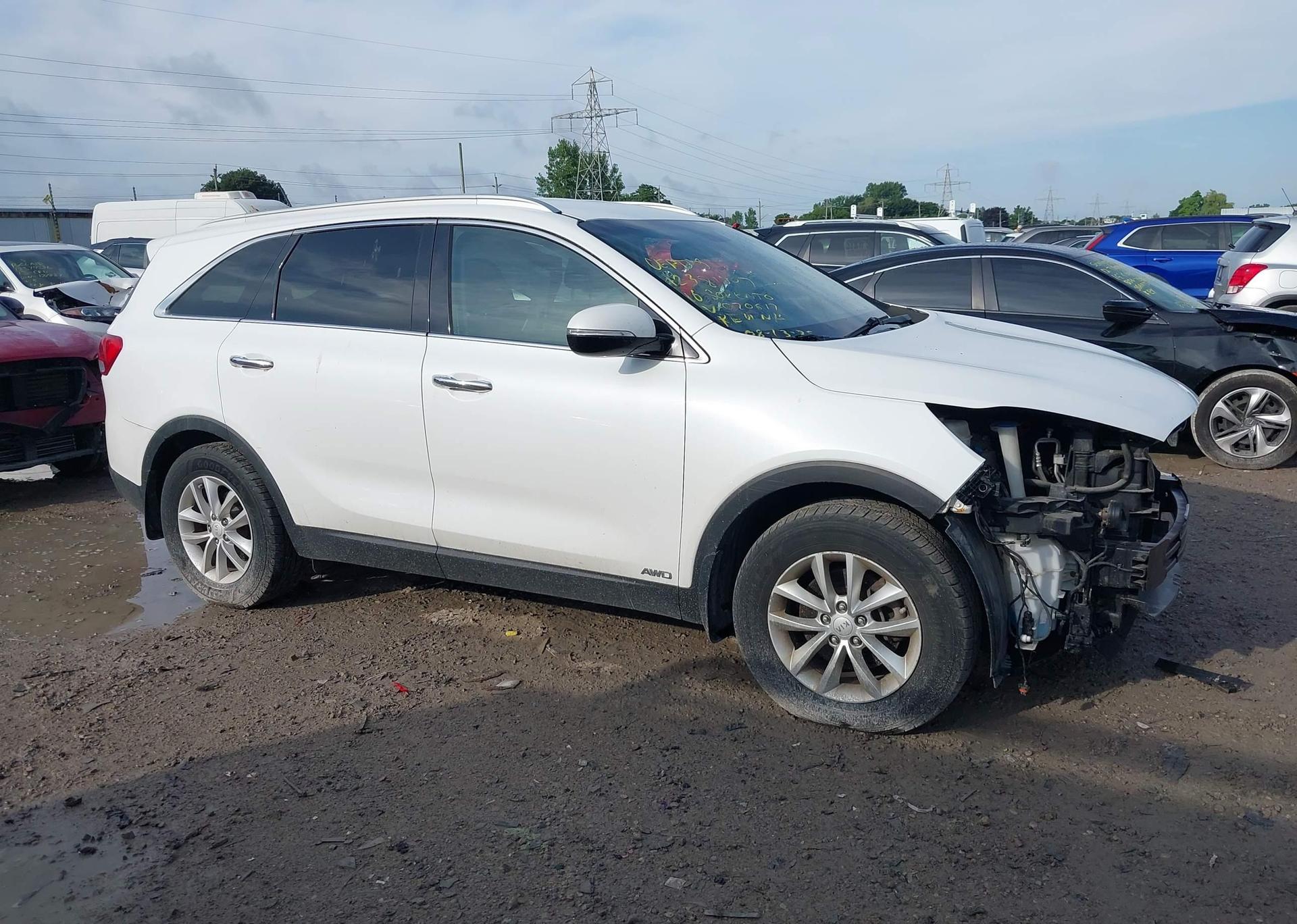 2016 KIA SORENTO LX