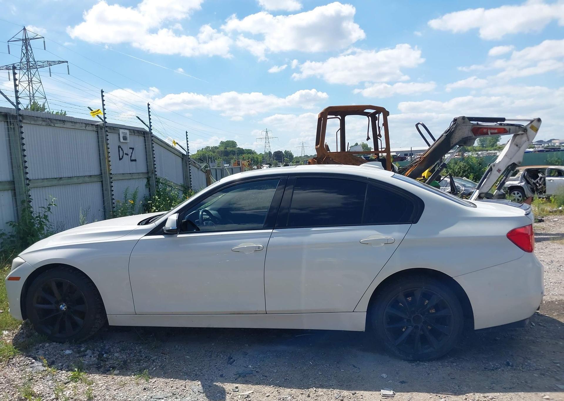 2013 BMW 320I XDRIVE