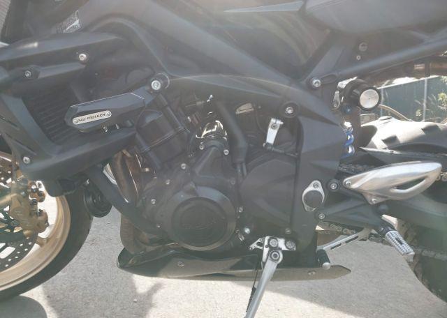 2012 Triumph STREET TRIPLE R