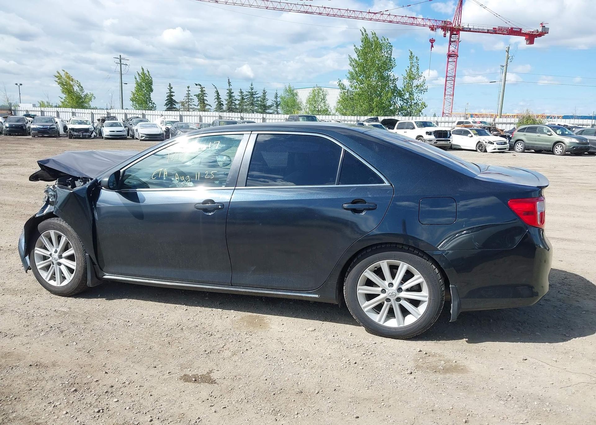 2012 TOYOTA CAMRY XLE V6