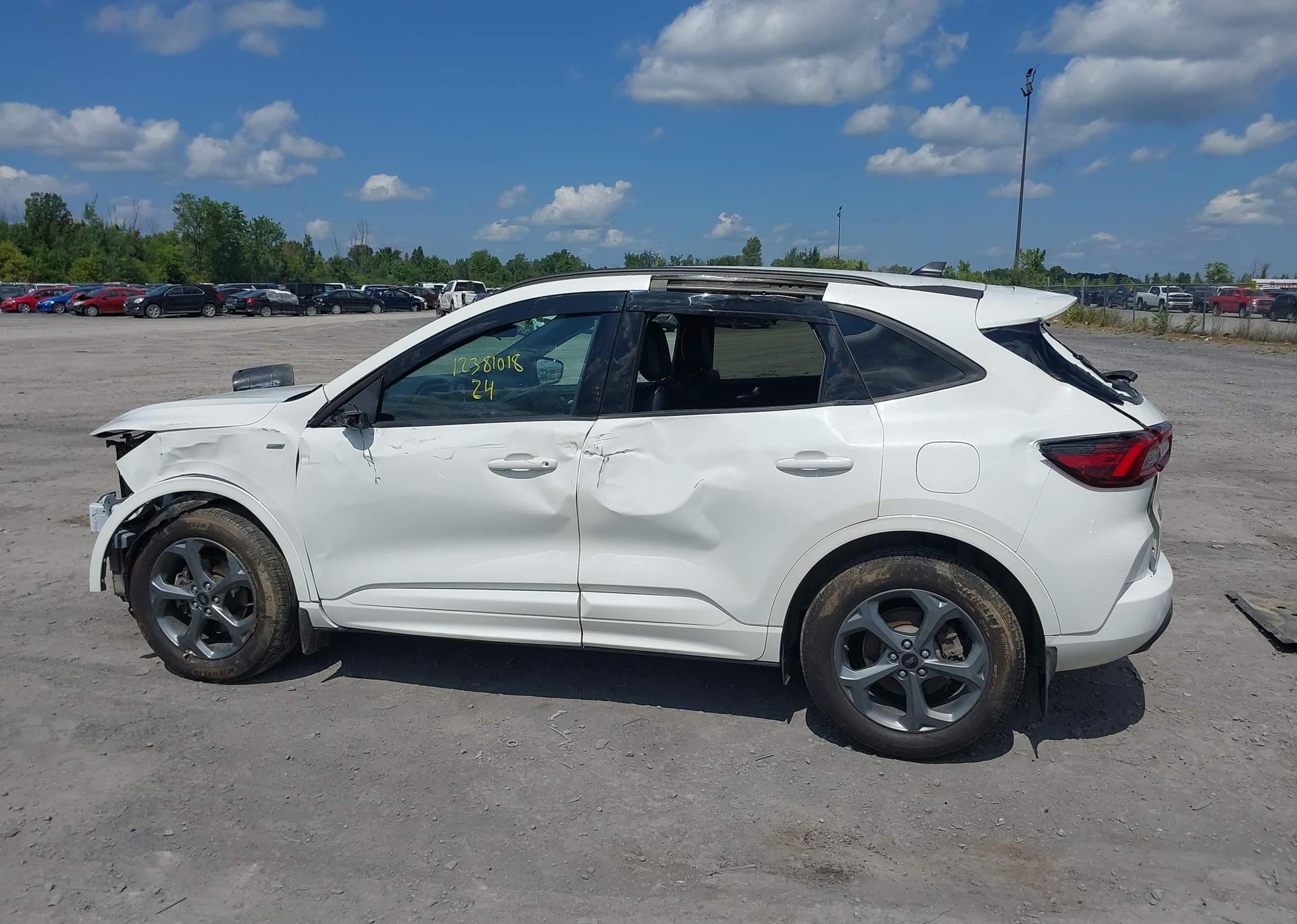2024 FORD ESCAPE ST-LINE SELECT