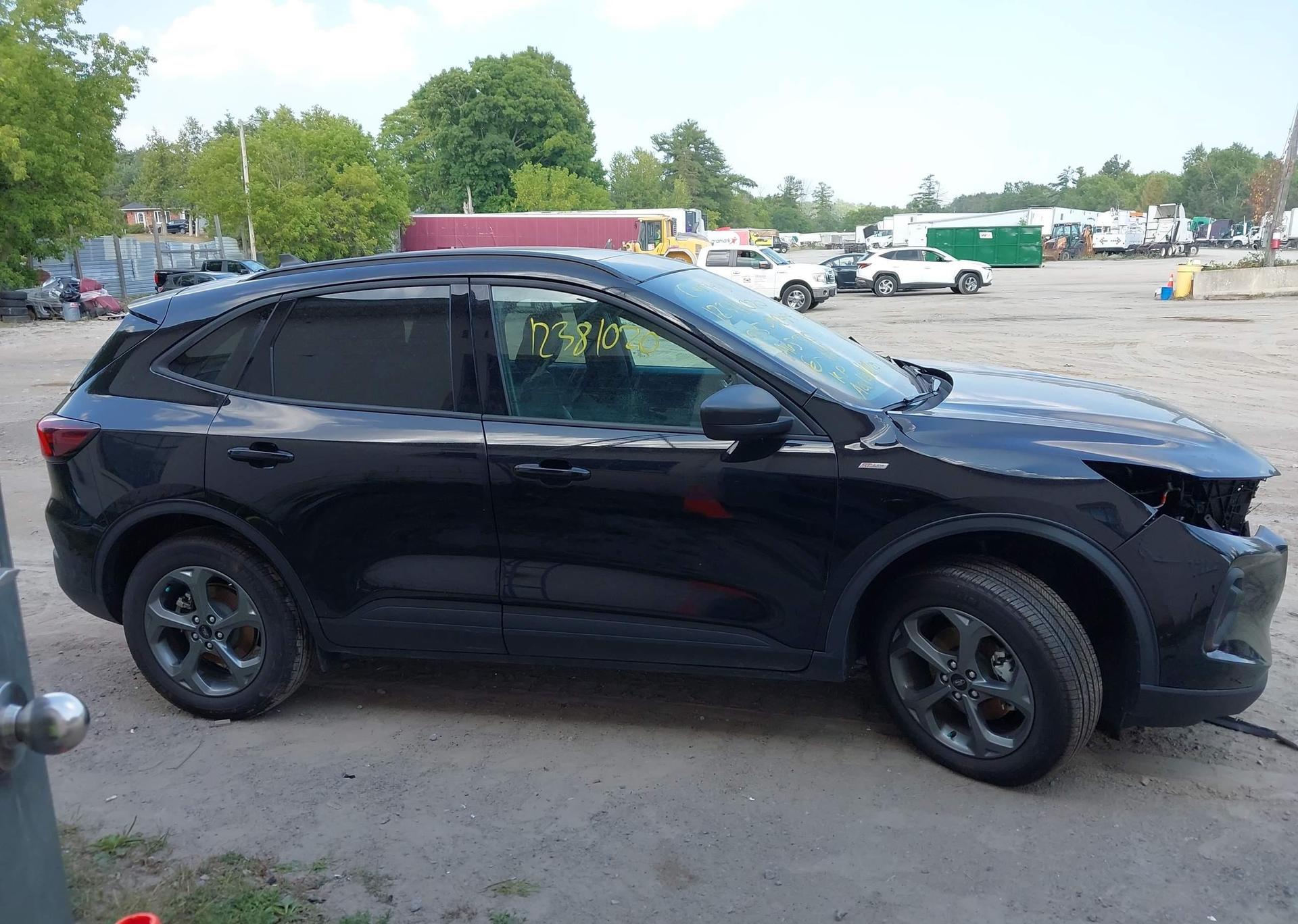 2025 FORD ESCAPE ST LINE