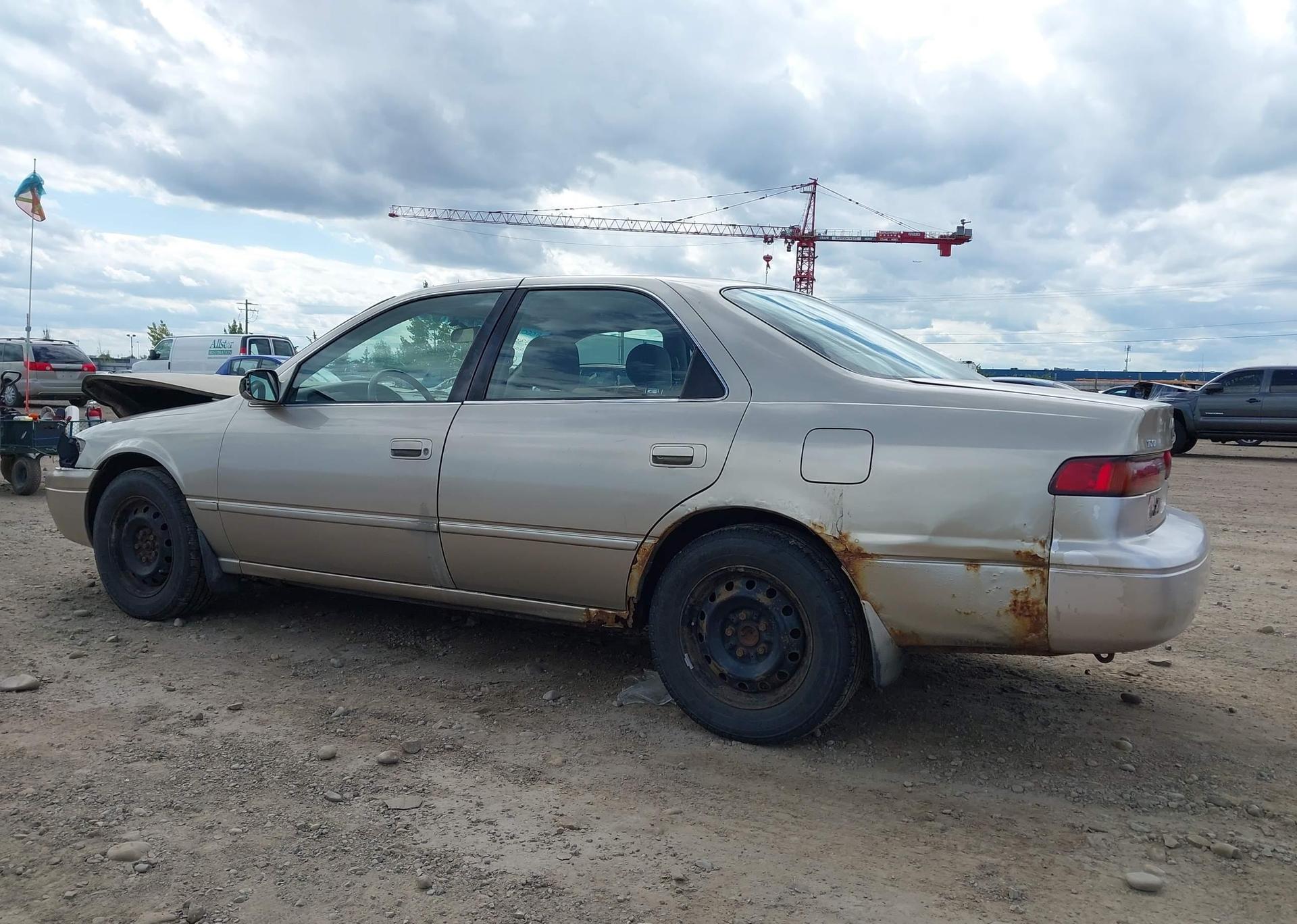 1998 TOYOTA CAMRY CE