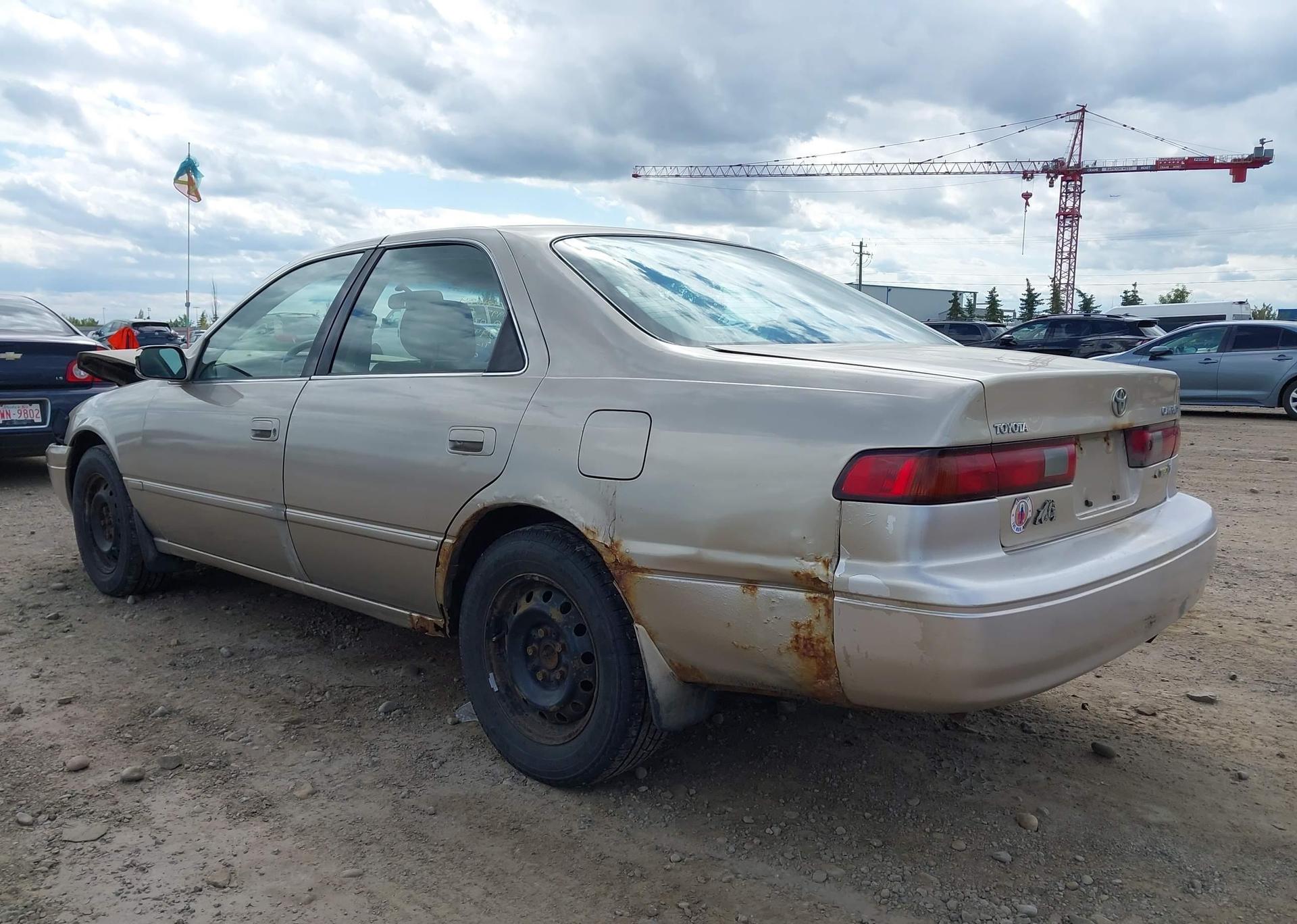 1998 TOYOTA CAMRY CE